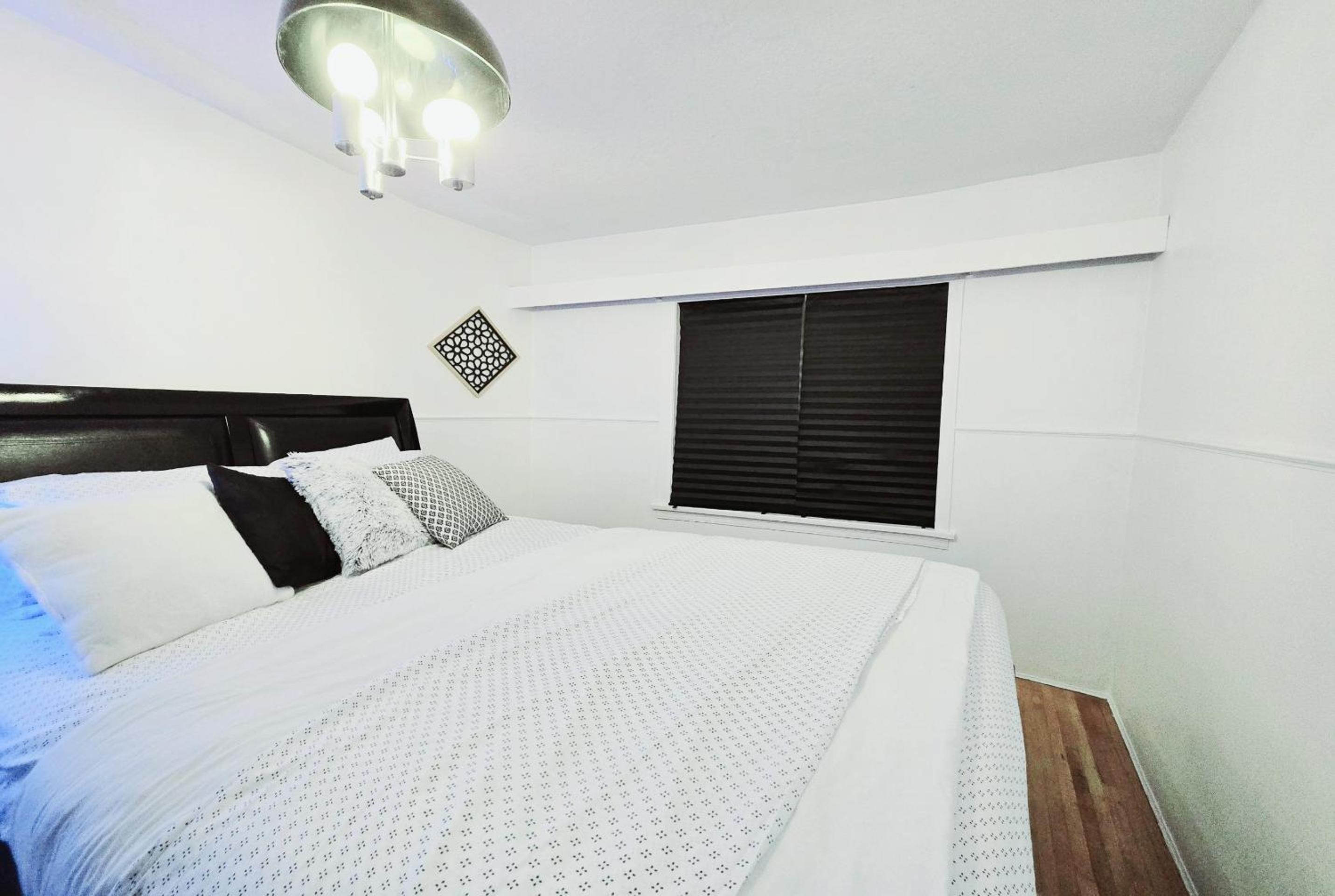 Three-Bedroom Villa photo 3