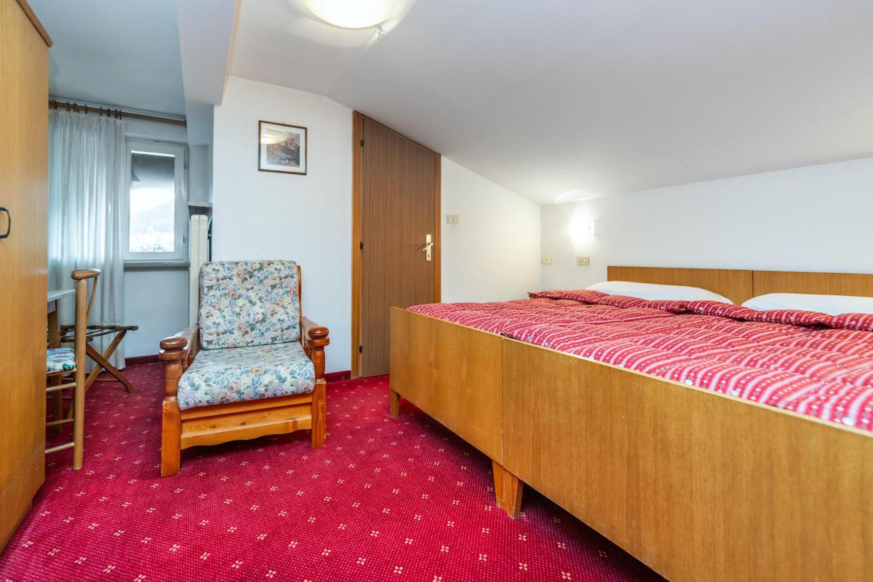 Economy Double Room photo 1