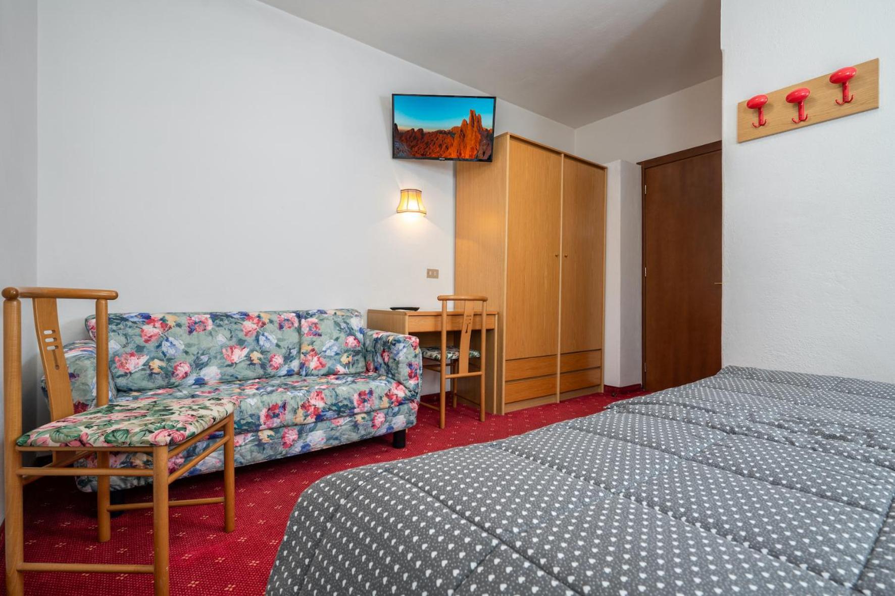 Double Room with Balcony photo 2