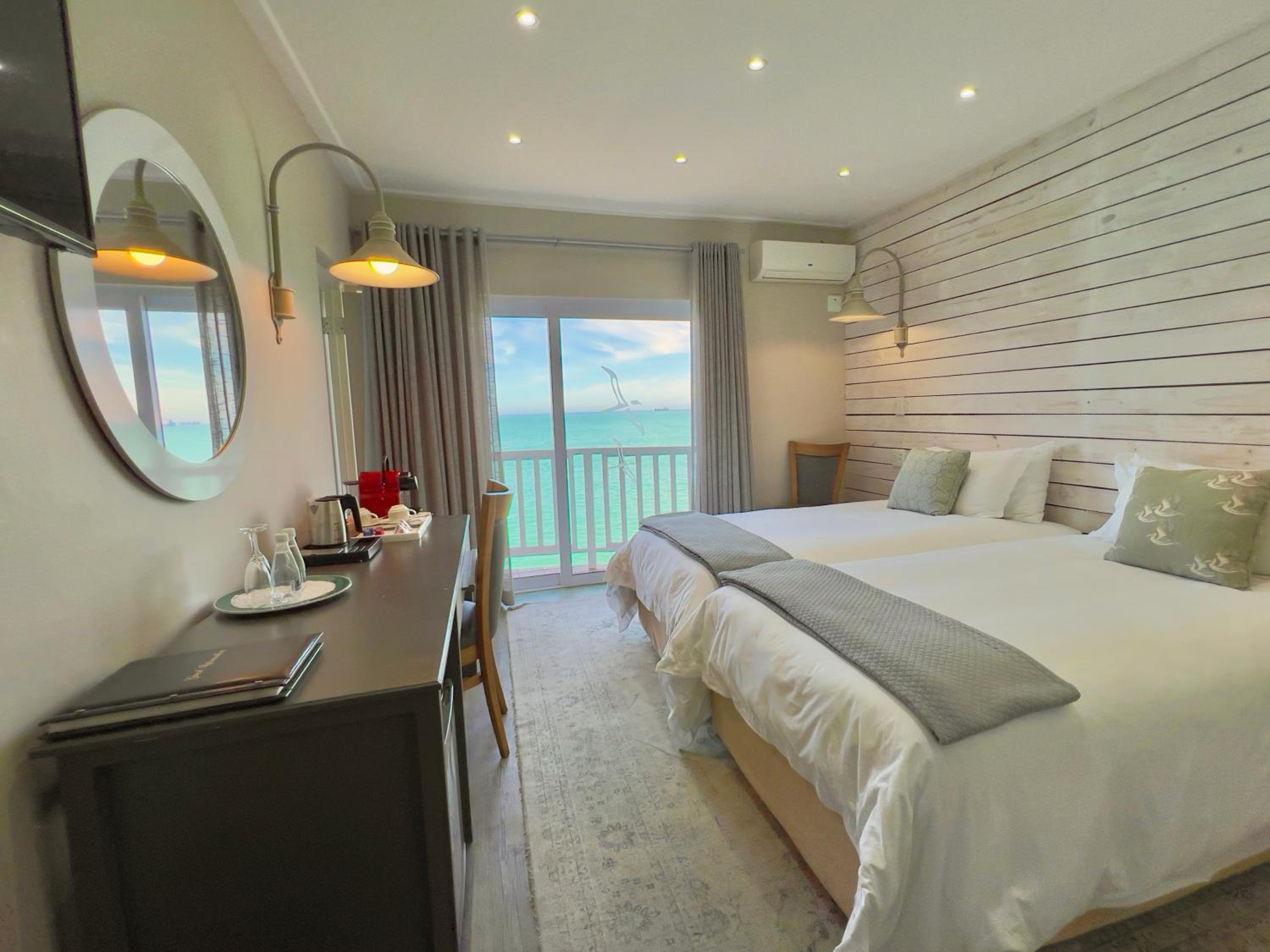 Deluxe Twin Room with Sea View photo 1