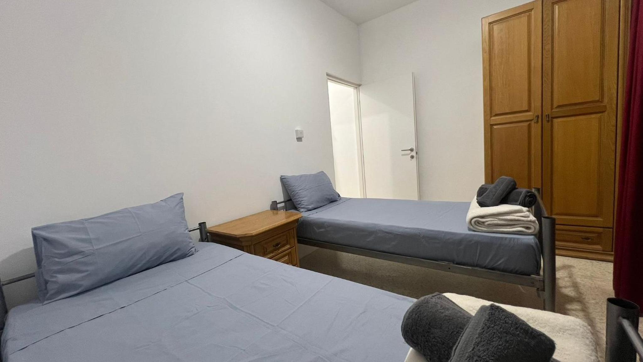 Double Room with Shared Bathroom photo 3