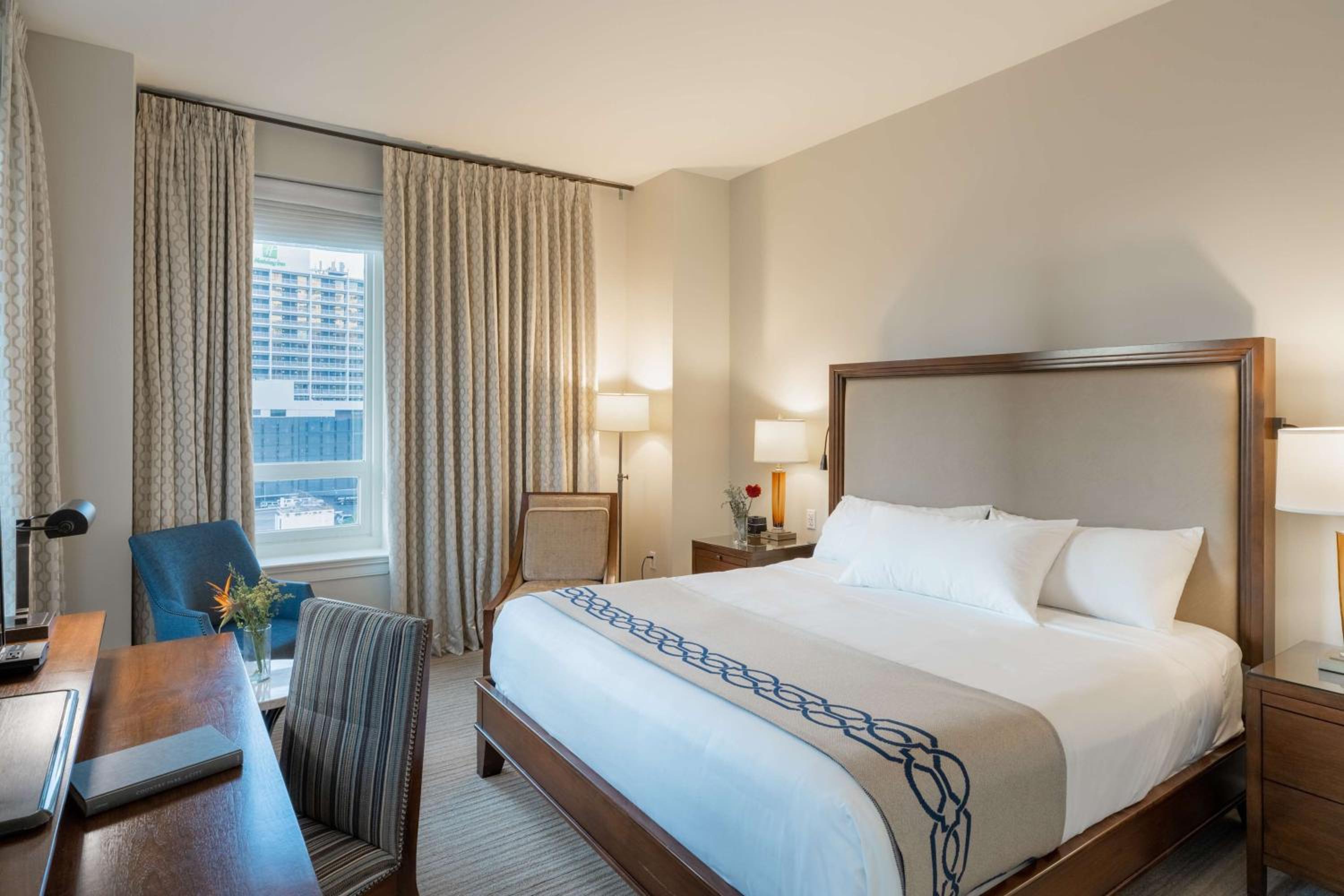 Junior Suite with King Bed