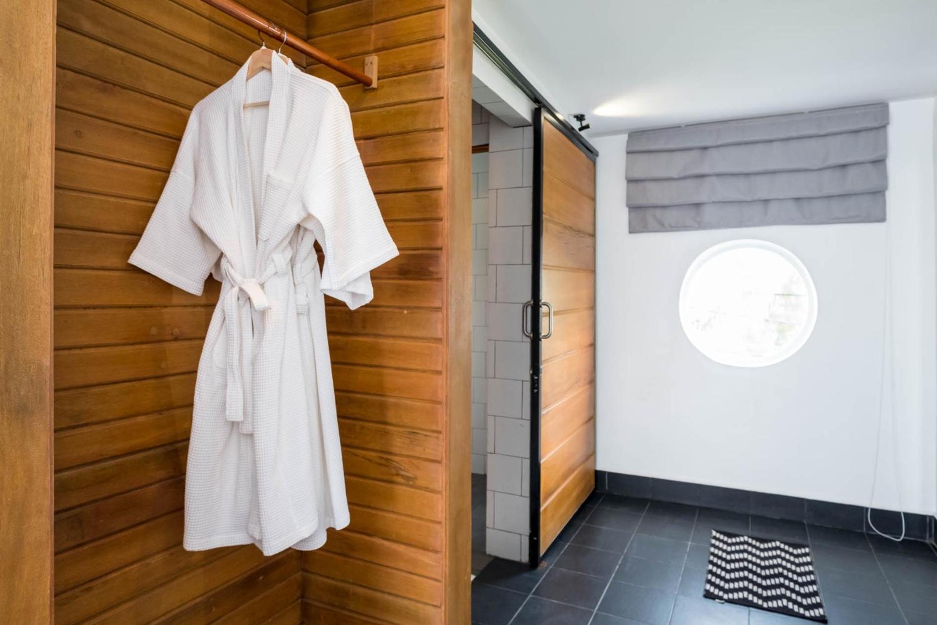 Deluxe Double or Twin Room photo 2