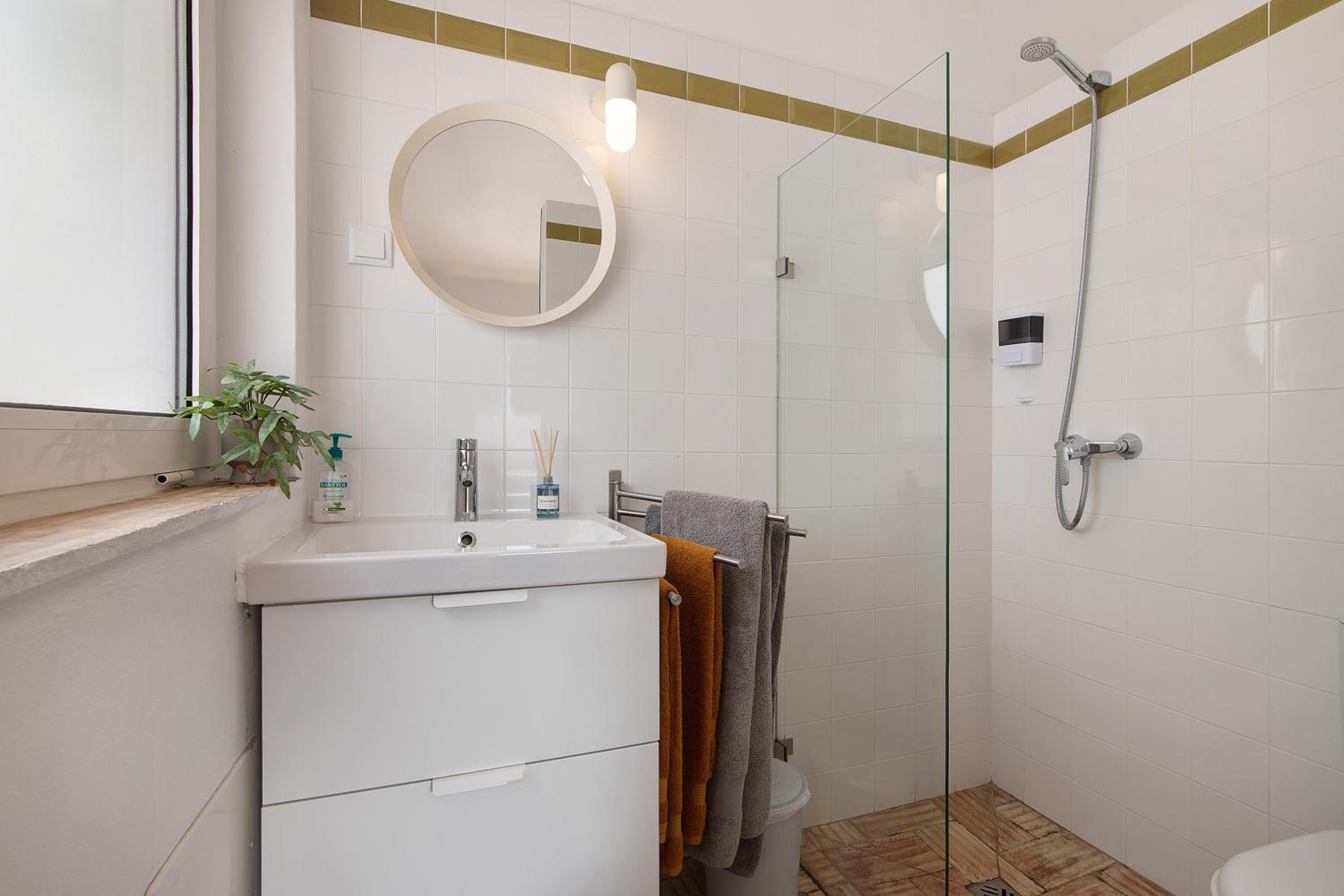 Two-Bedroom House photo 3