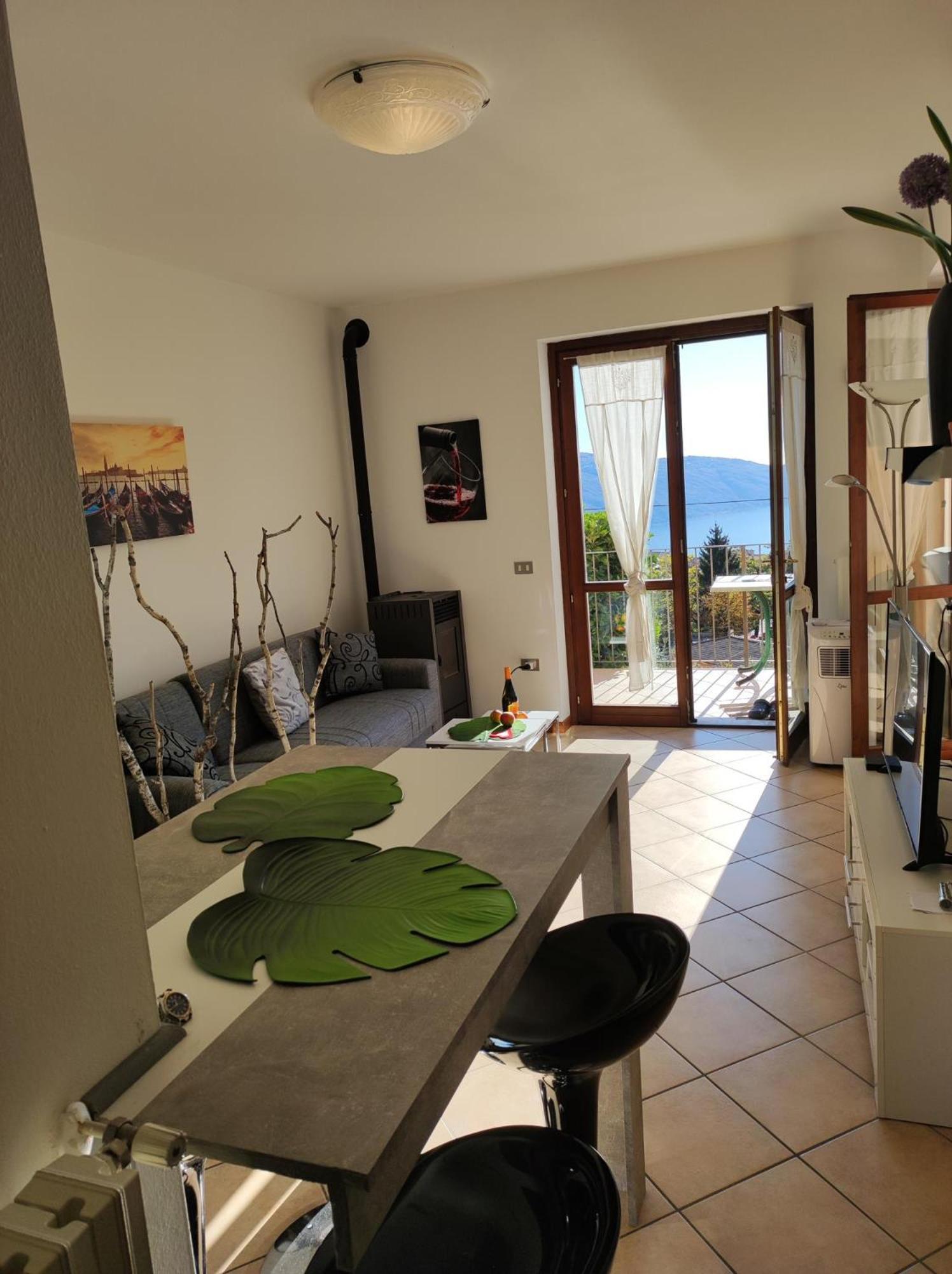 Apartment photo 1
