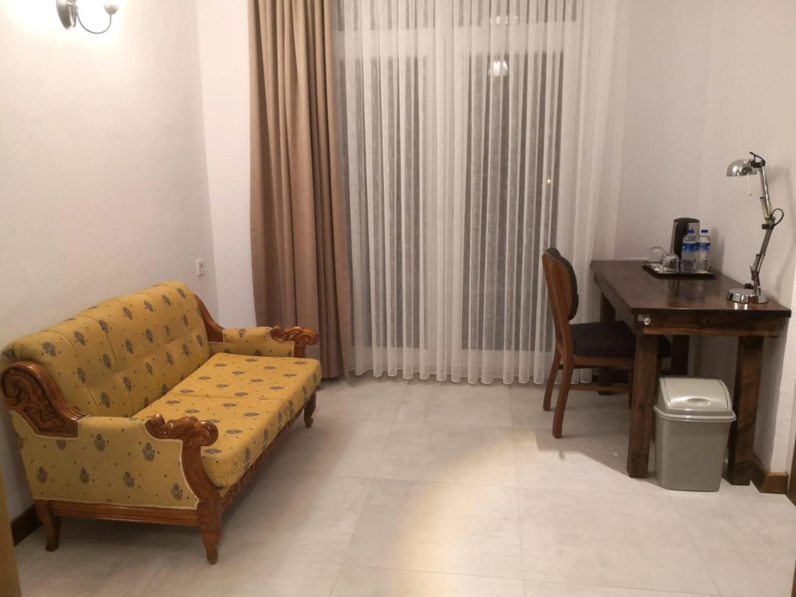 Double Room with Balcony and Sea View photo 2