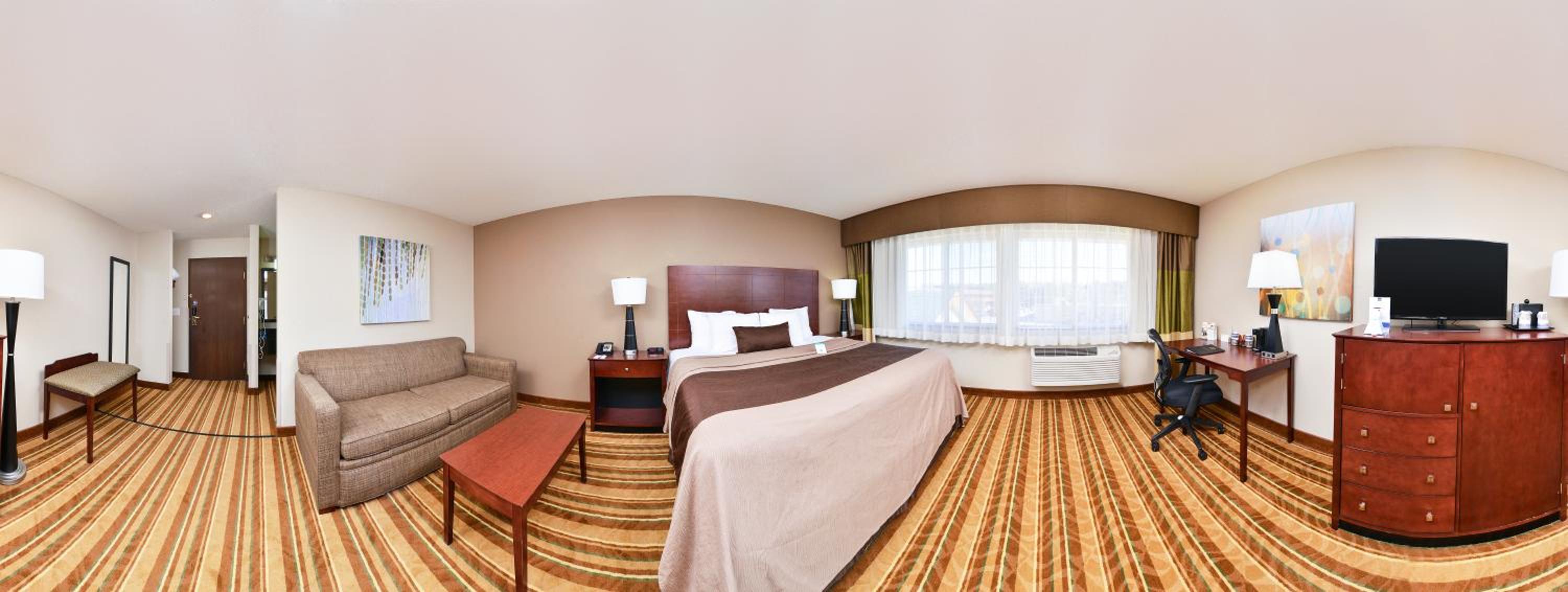King Suite With Sofa Bed - Non-Smoking photo 2