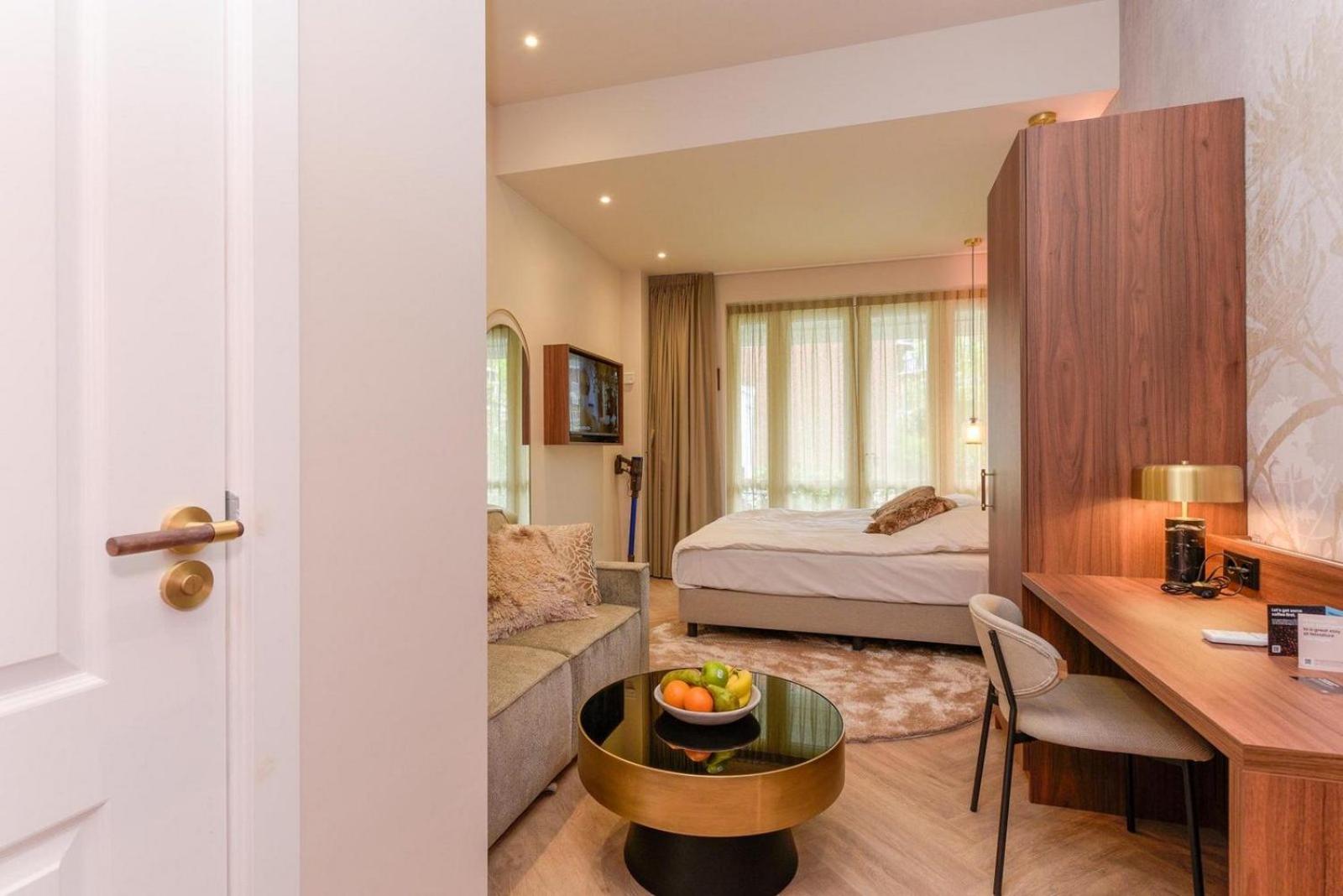 Studio Apartment with Balcony