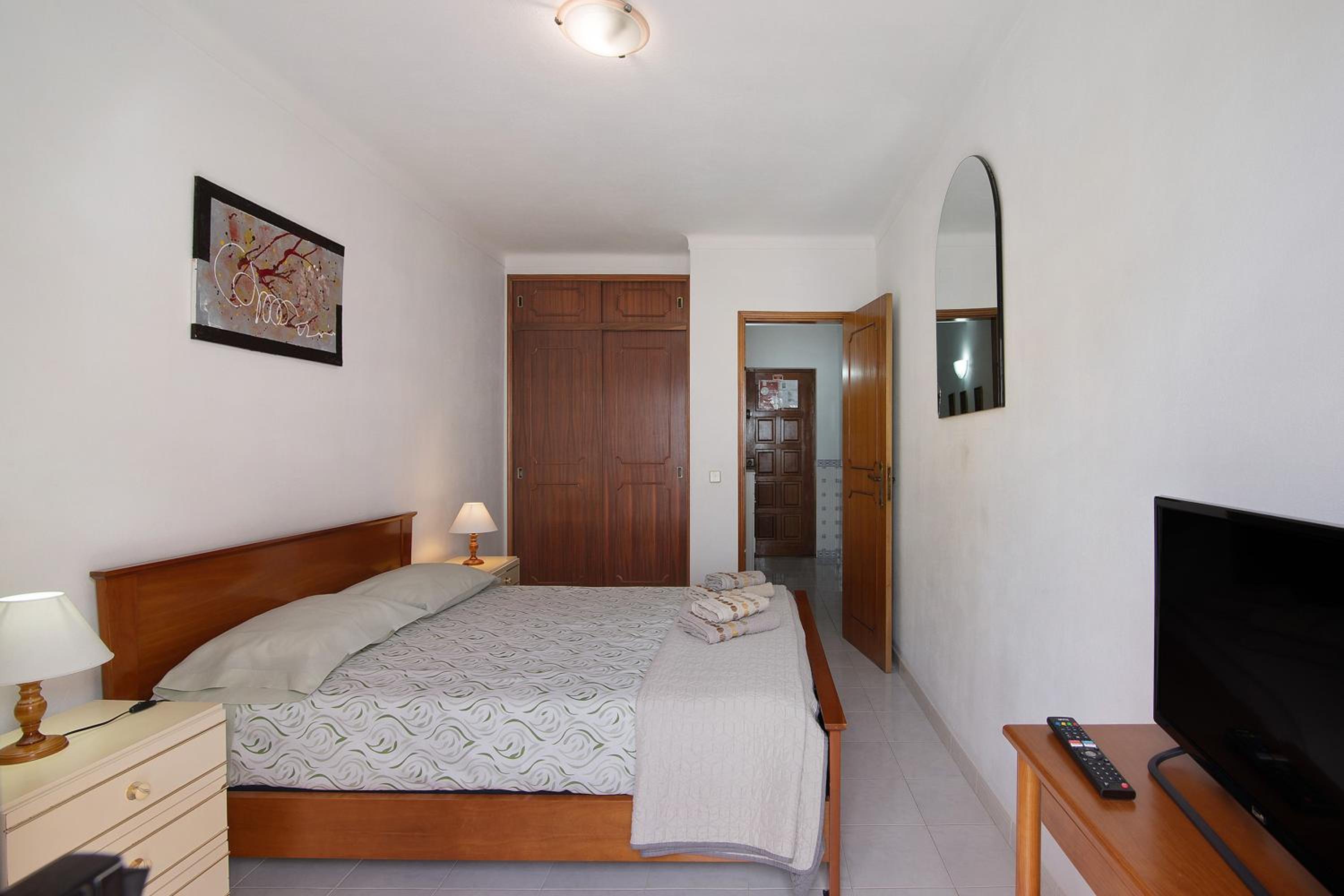 Superior One-Bedroom Apartment with Balcony photo 2