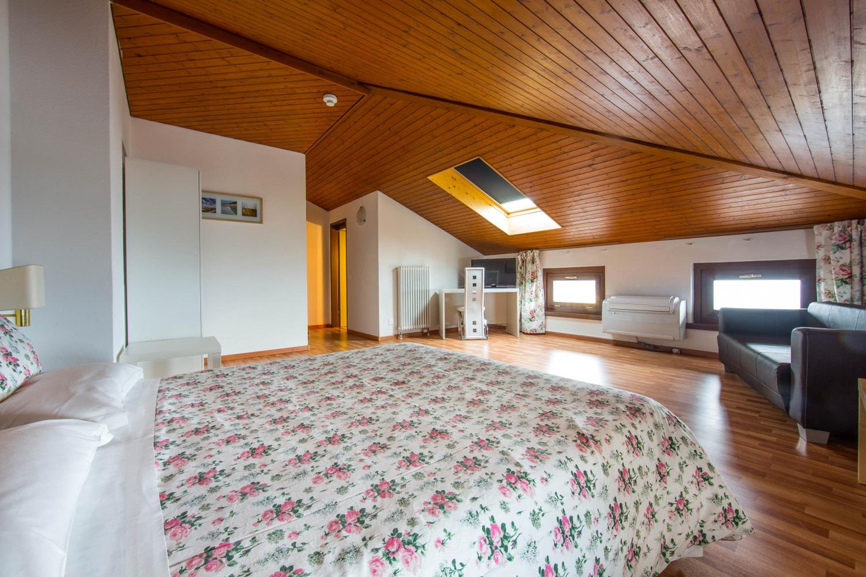 Family Room with Bathroom - Photo 21