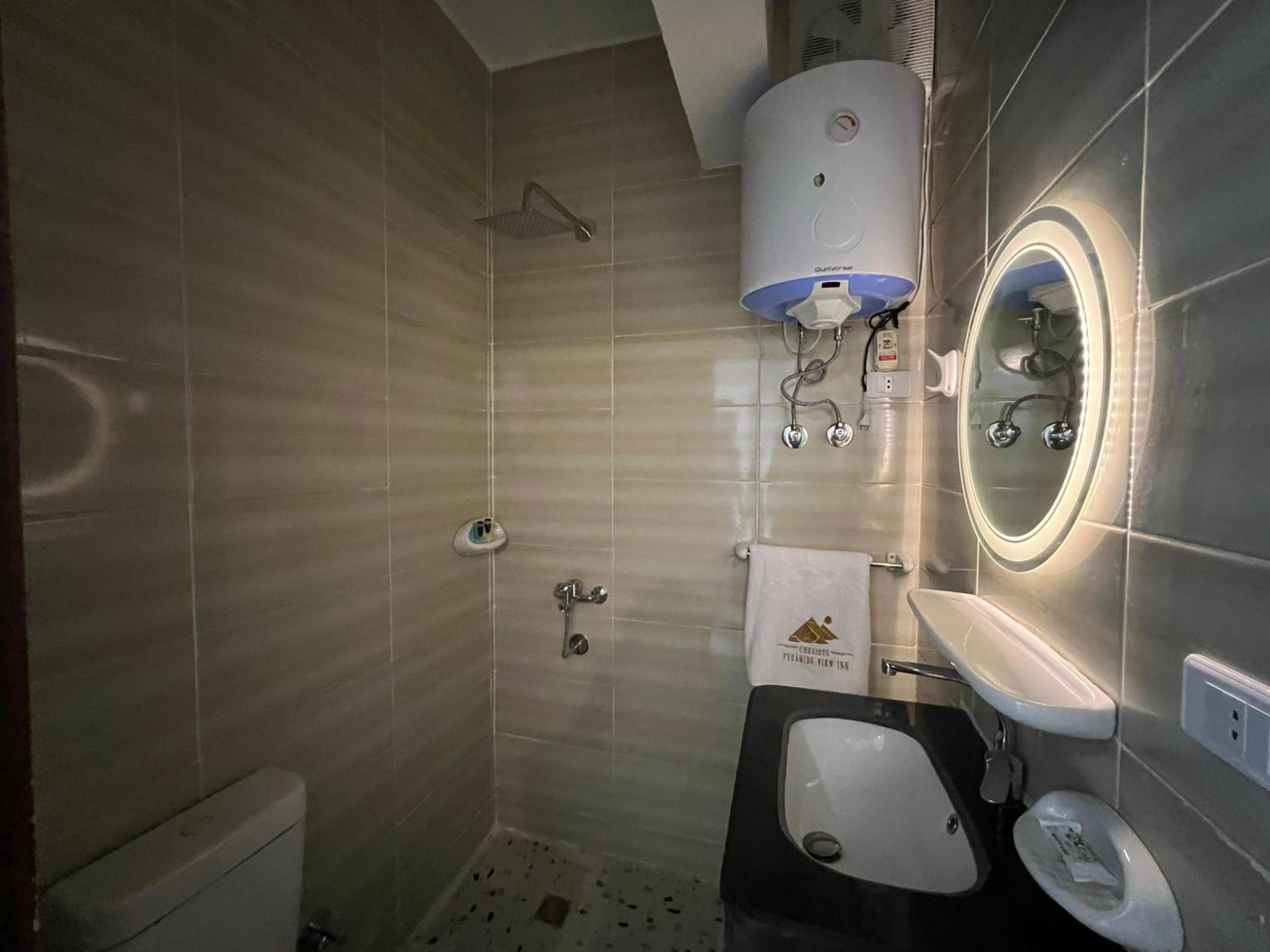 Deluxe Twin Room with balcony with City View photo 3