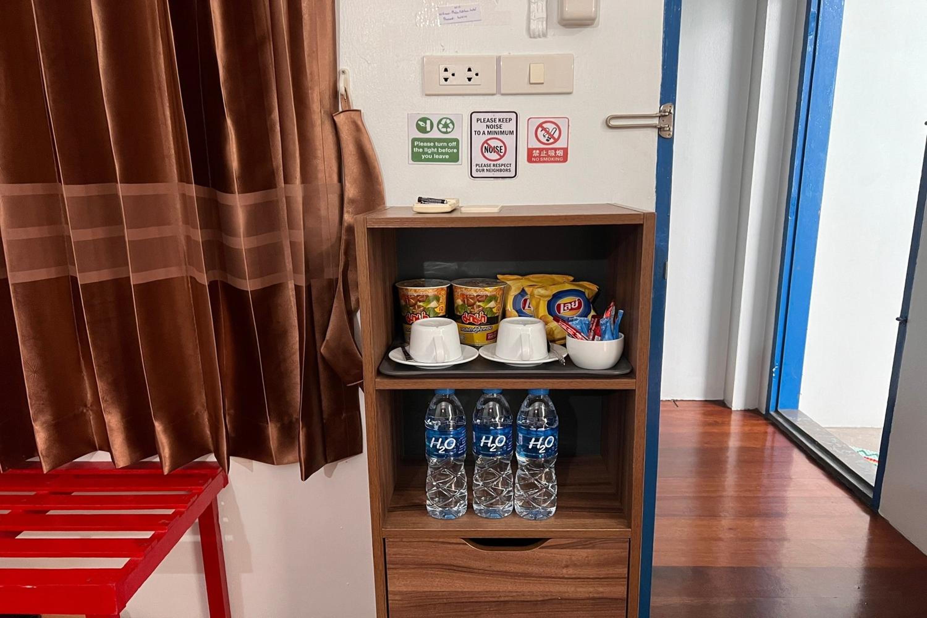 Standard Double Room - Photo 16