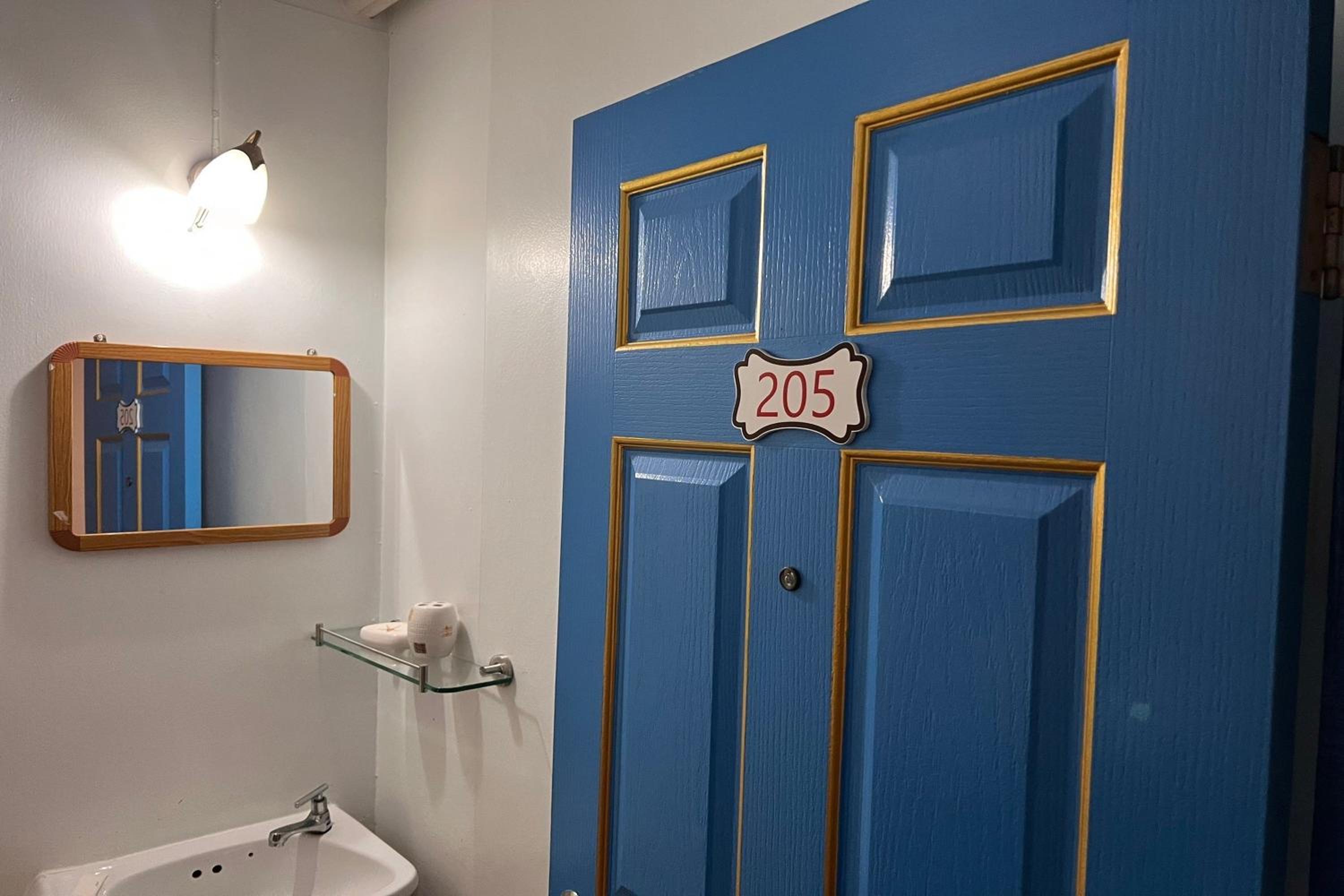 Standard Double Room - Photo 20