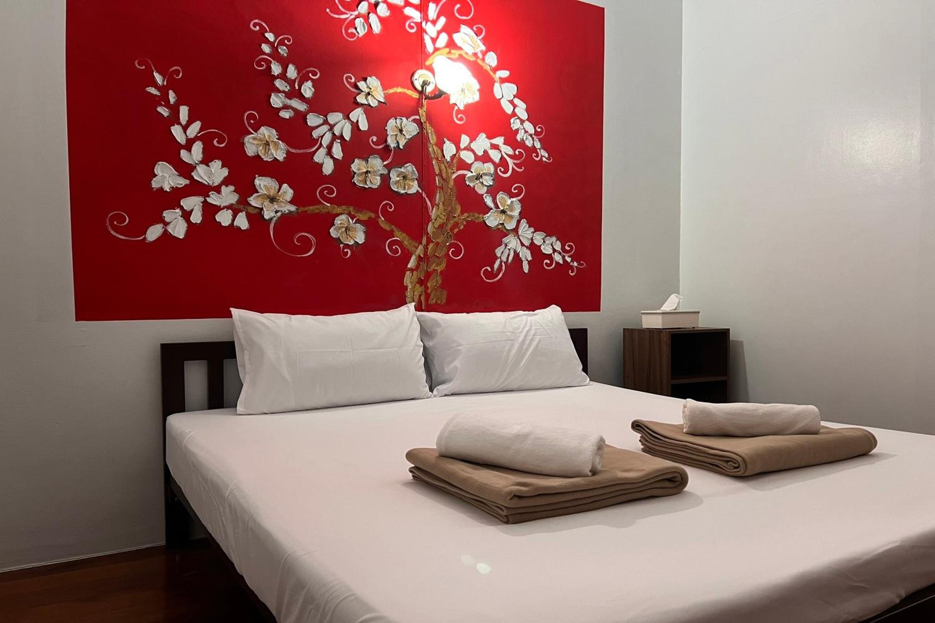 Standard Double Room - Photo 13