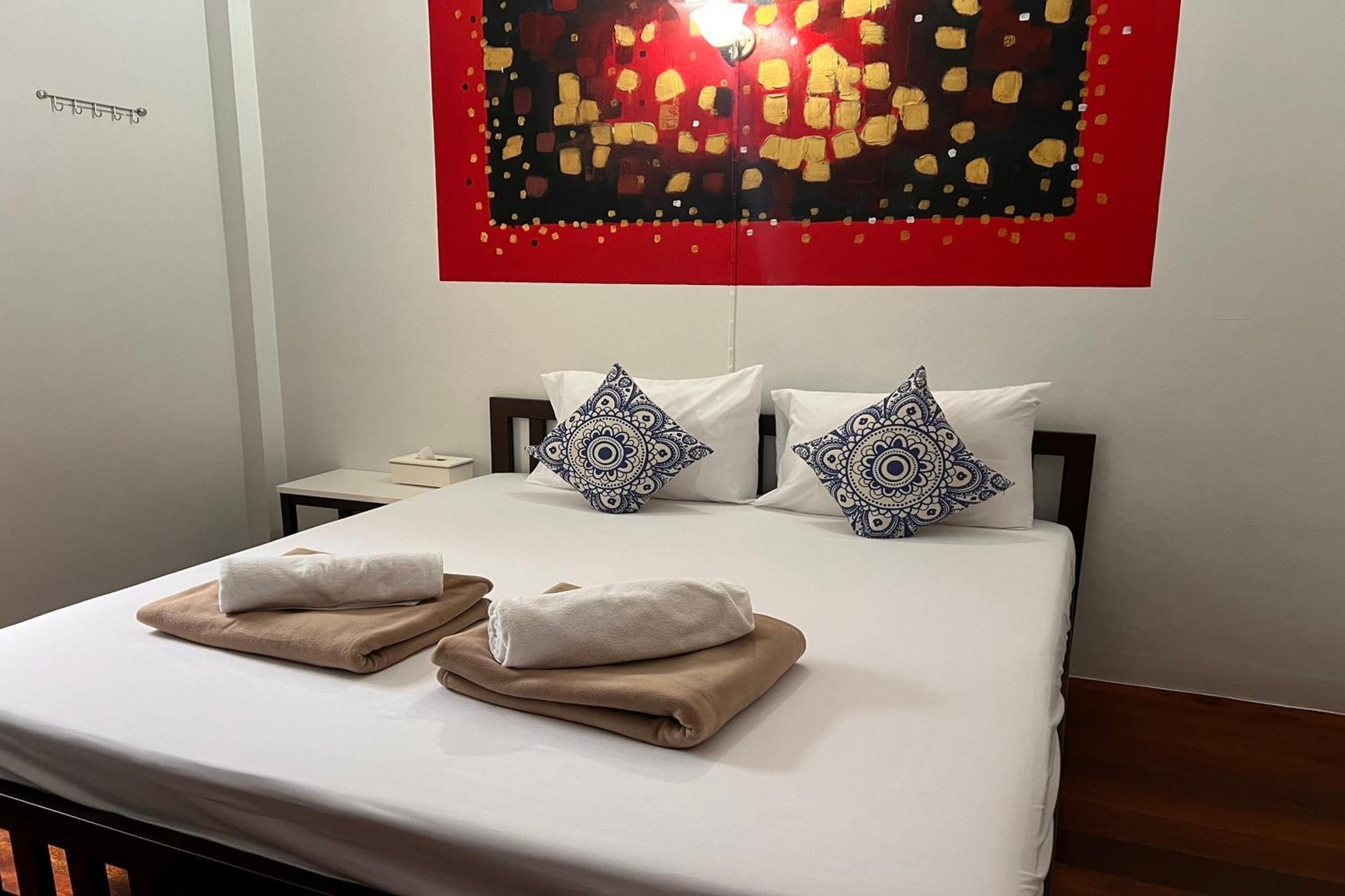 Standard Double Room - Photo 15