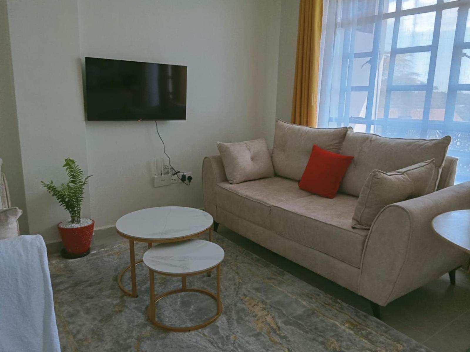 One-Bedroom Apartment photo 1