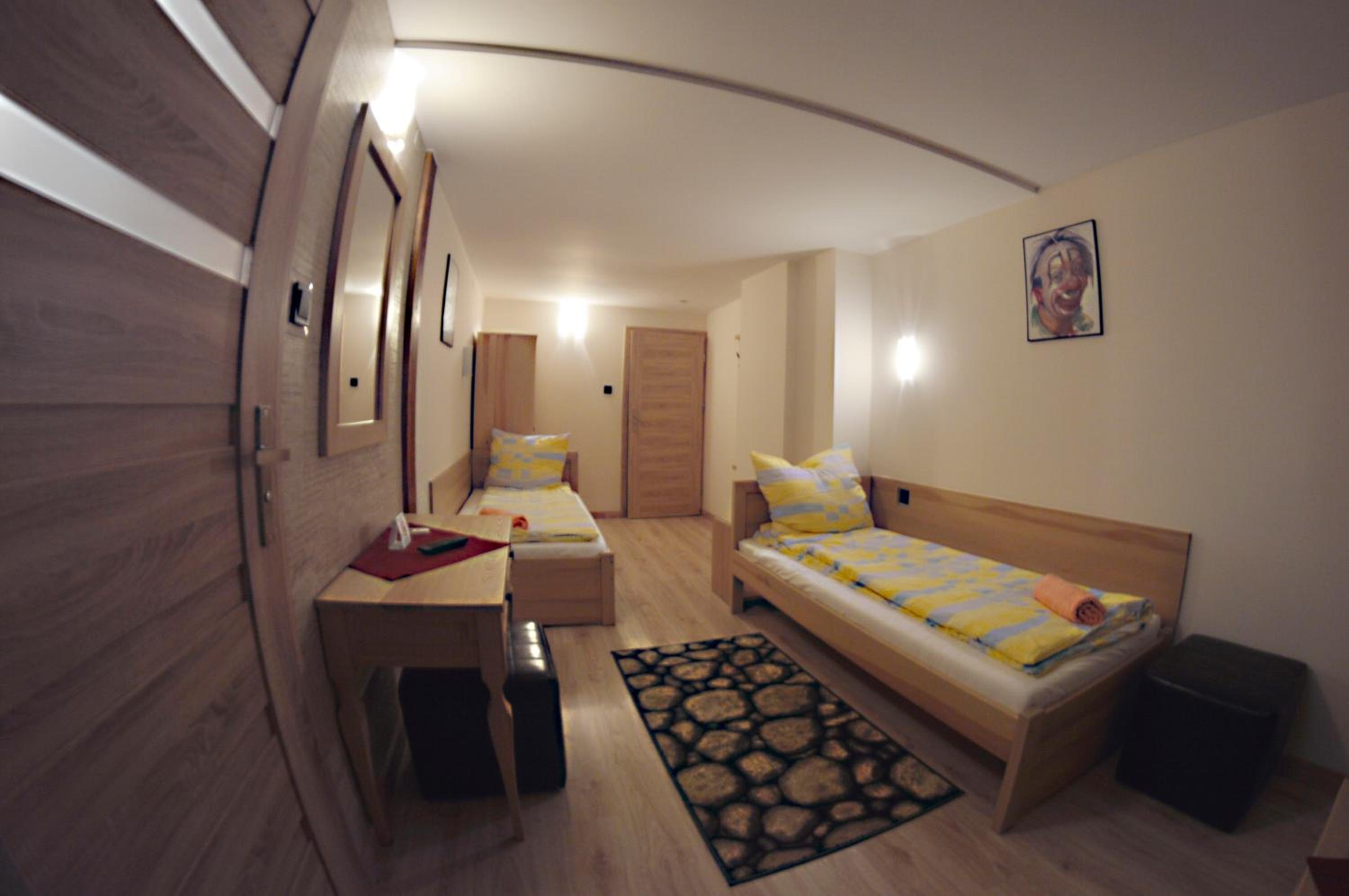 Standard Twin Room photo 1