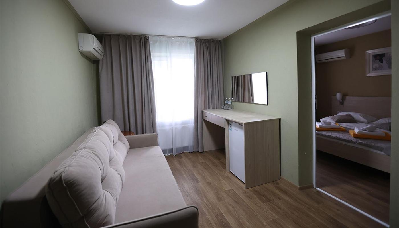 Double Room with Balcony photo 2