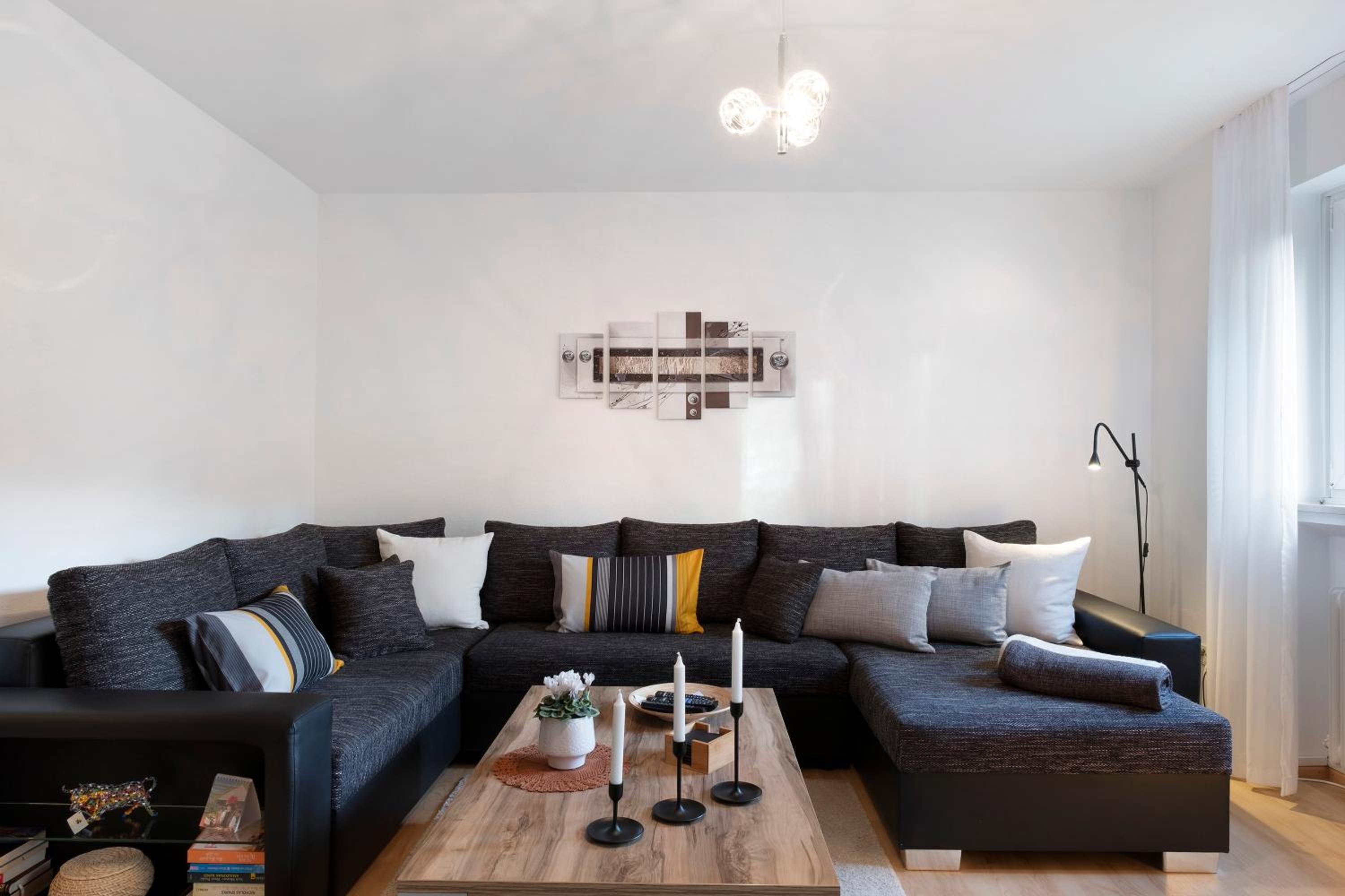 Two-Bedroom Deluxe Apartment with Garden View