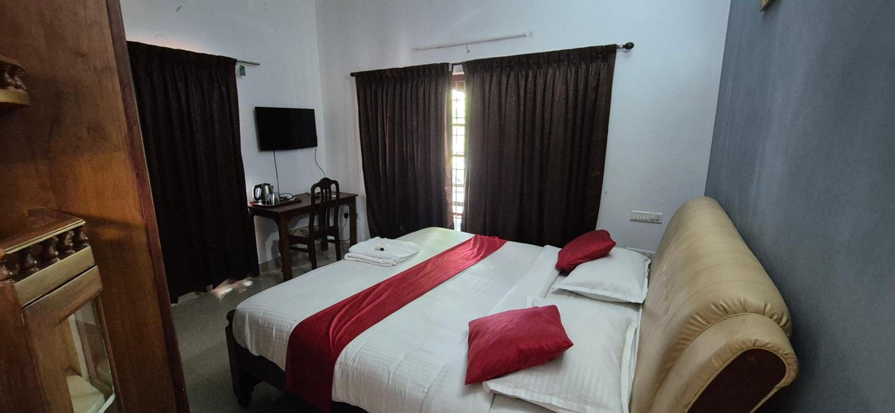 Superior King Room