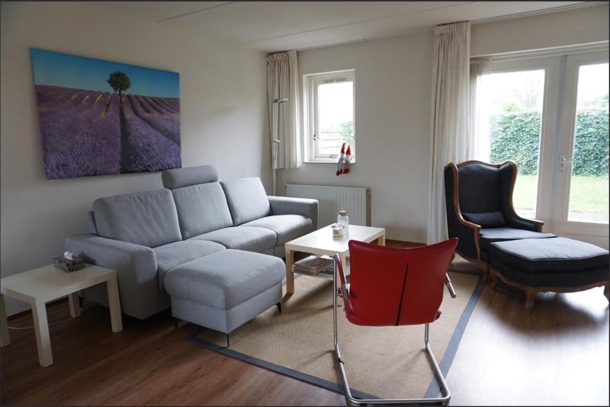 Three-Bedroom House photo 3