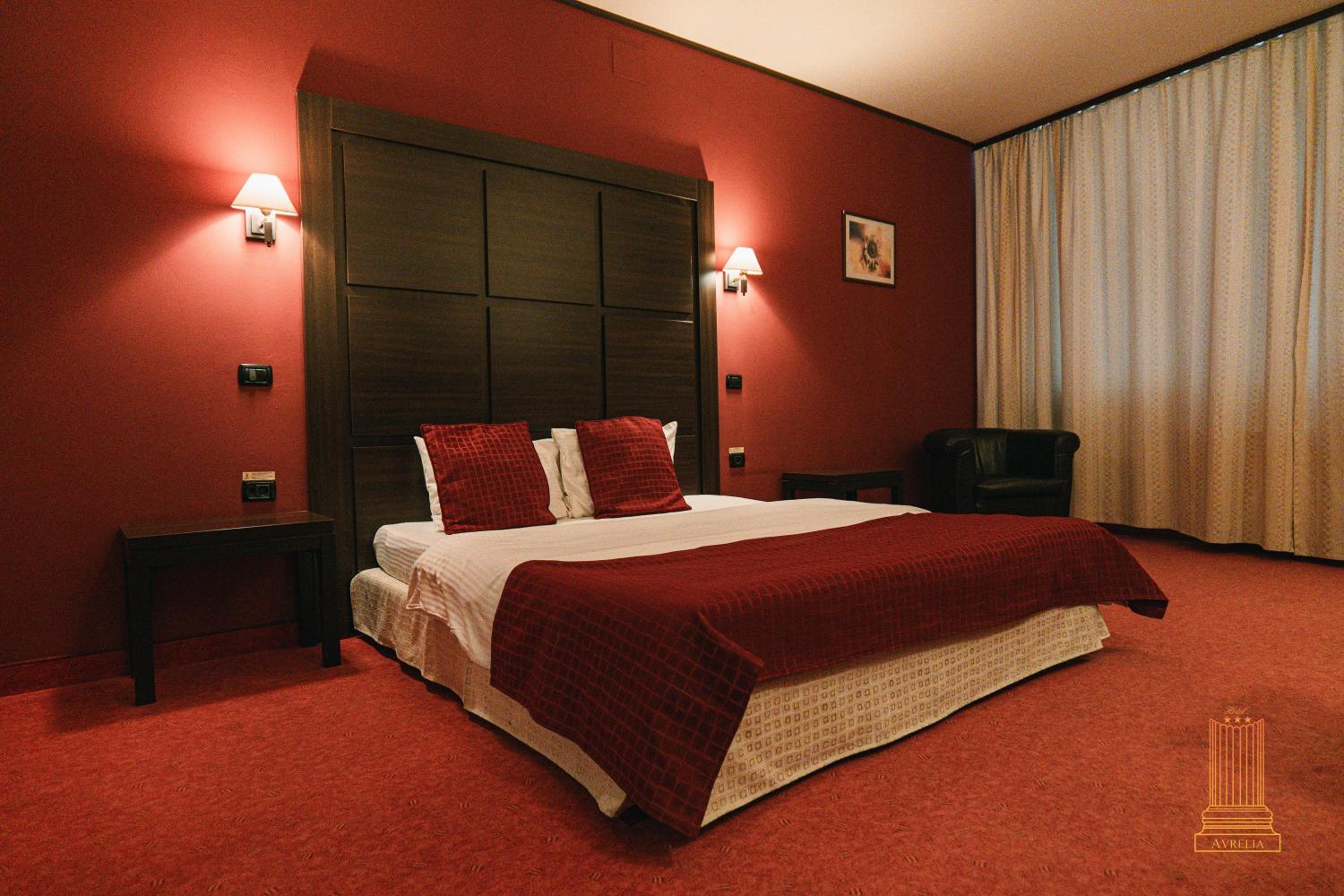 Double Room - Photo 6