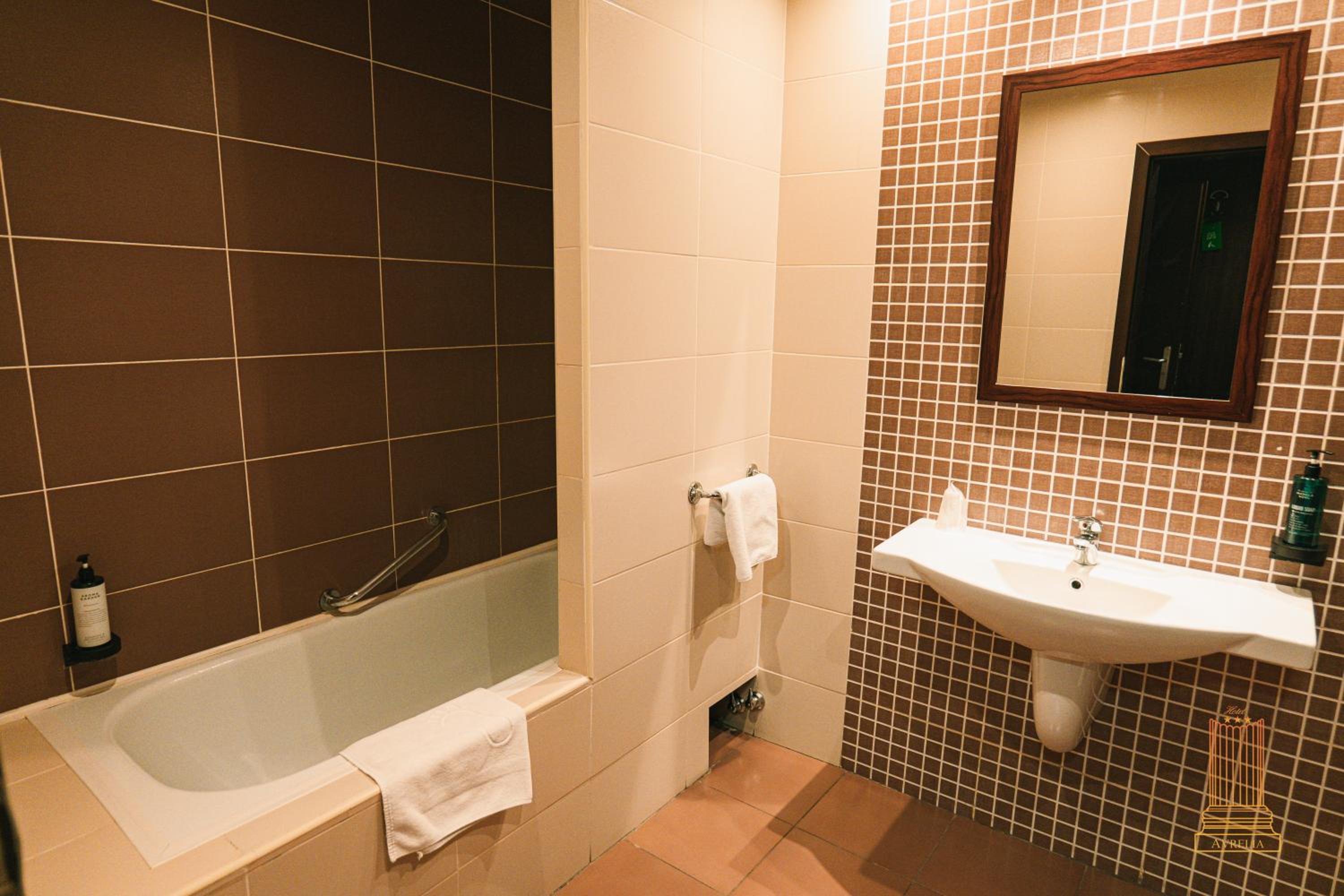 Double Room - Photo 9