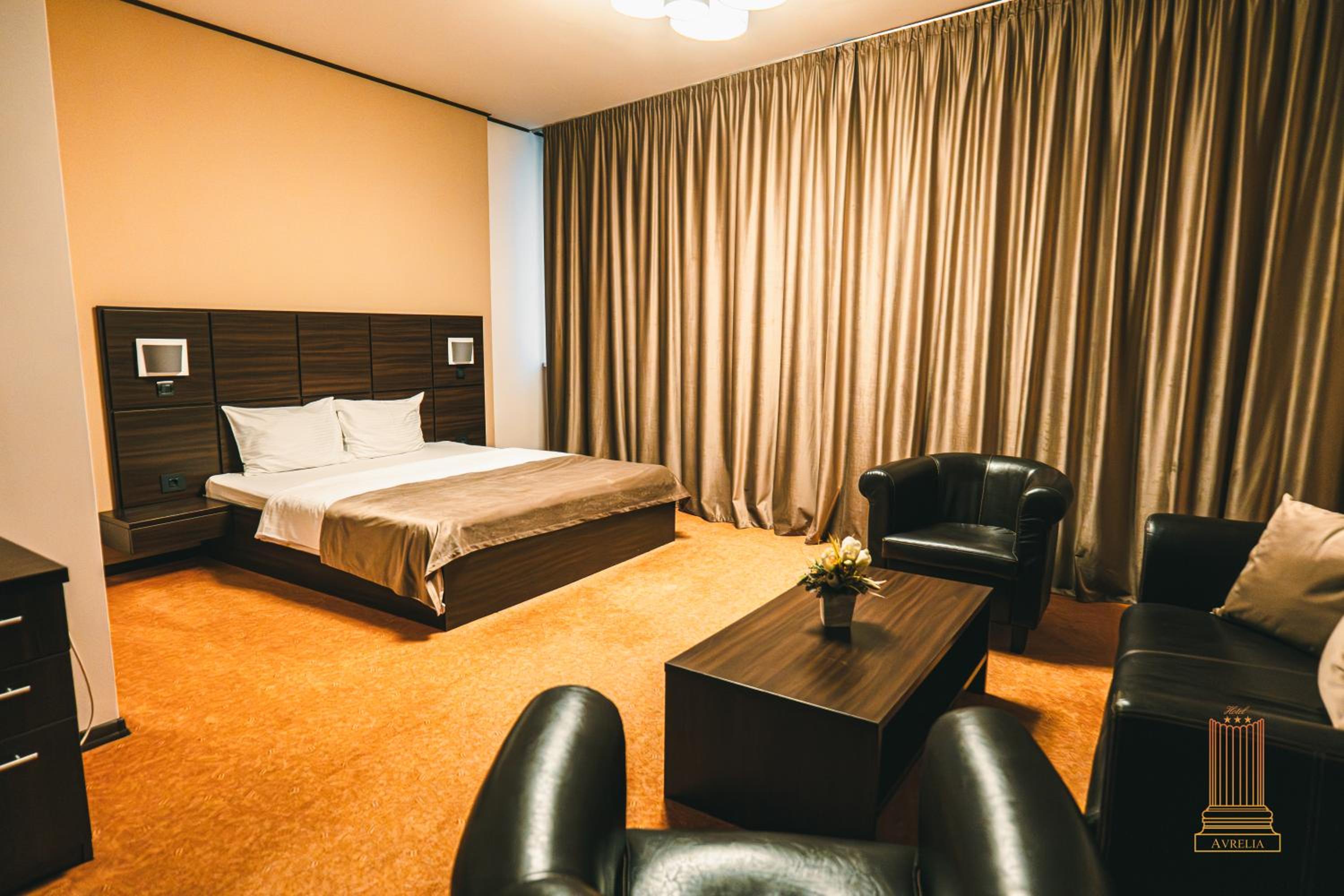 Double Room - Photo 10