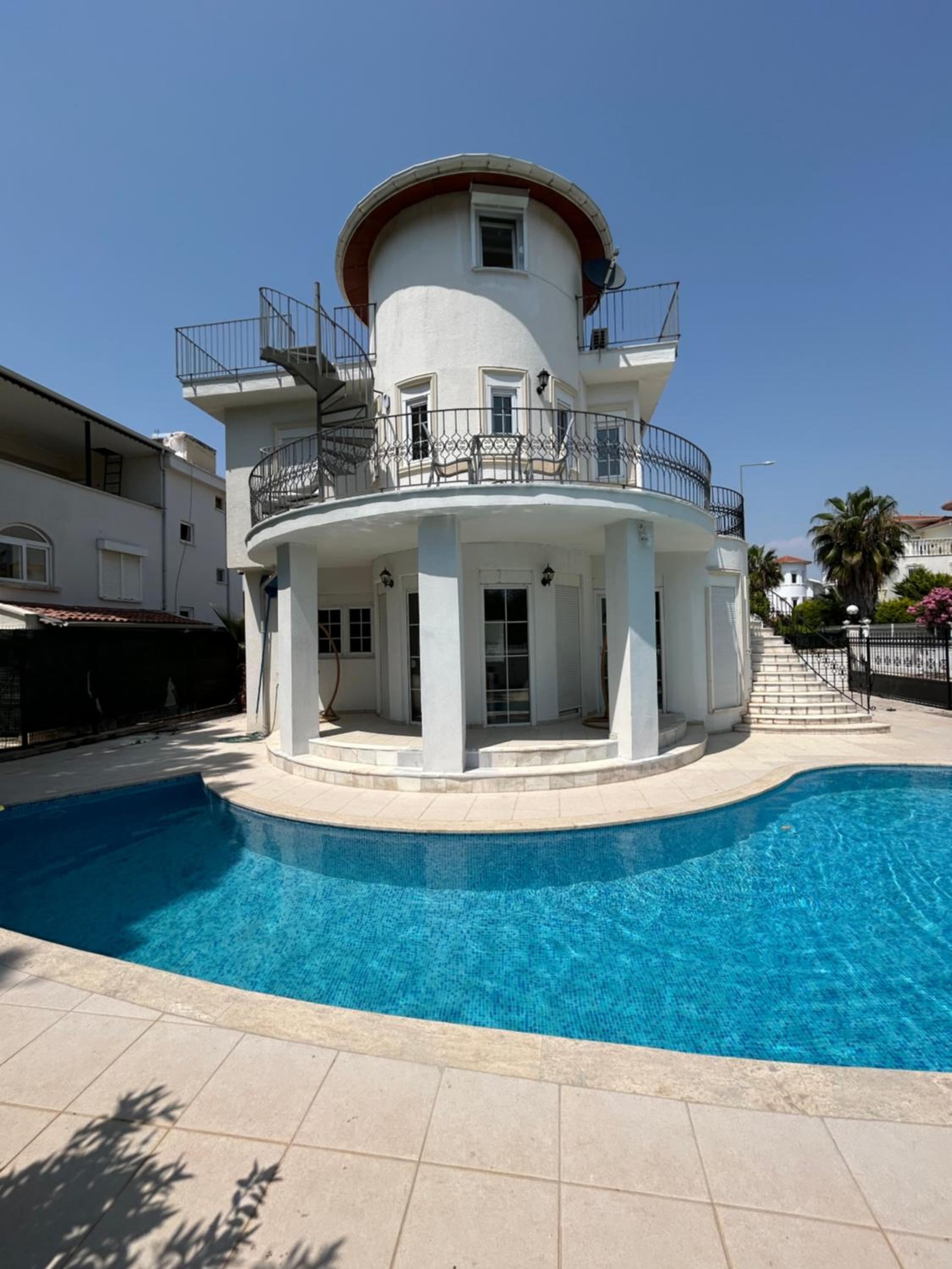 Villa with Private Pool photo 2