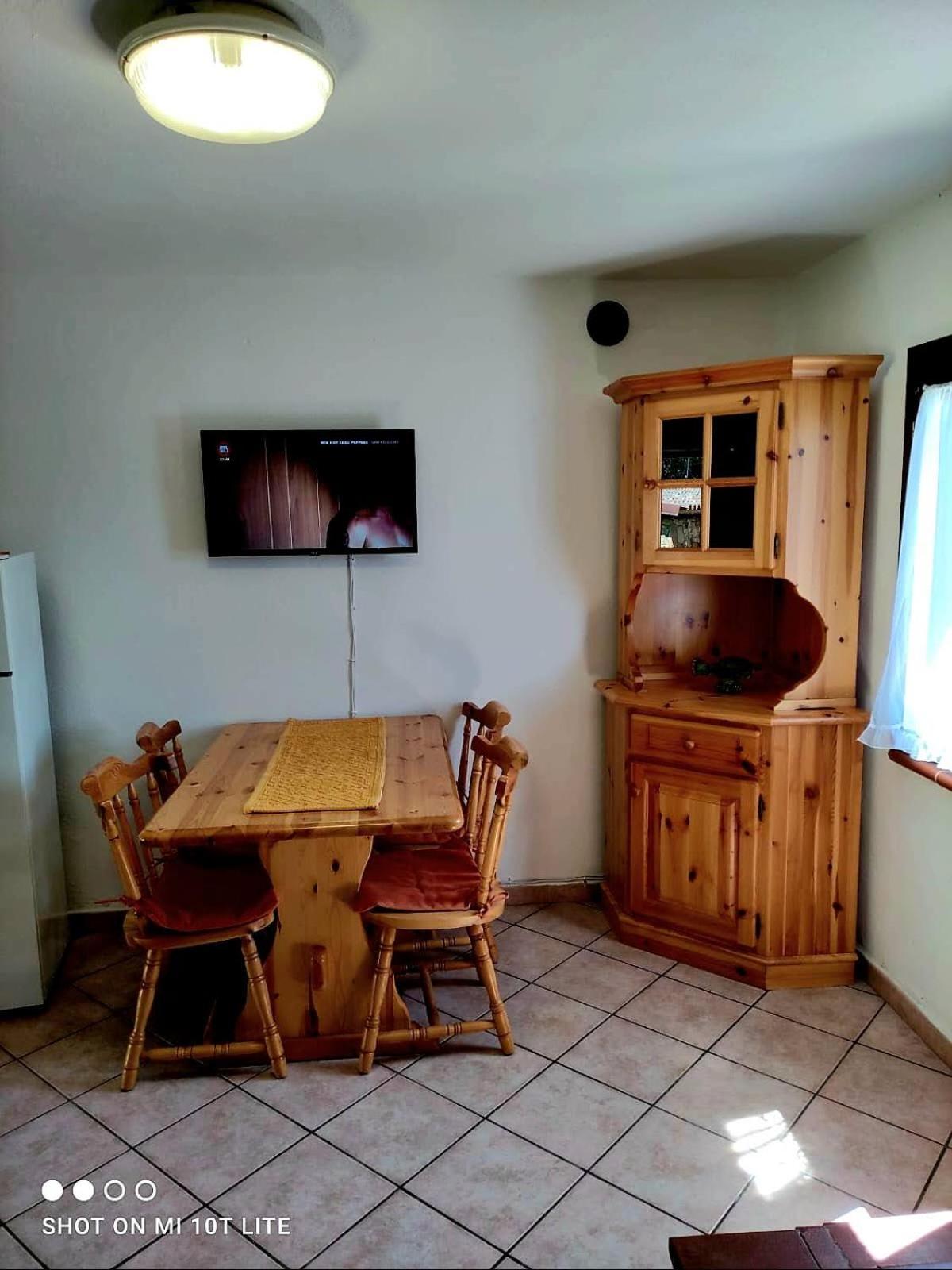 Two-Bedroom House photo 3