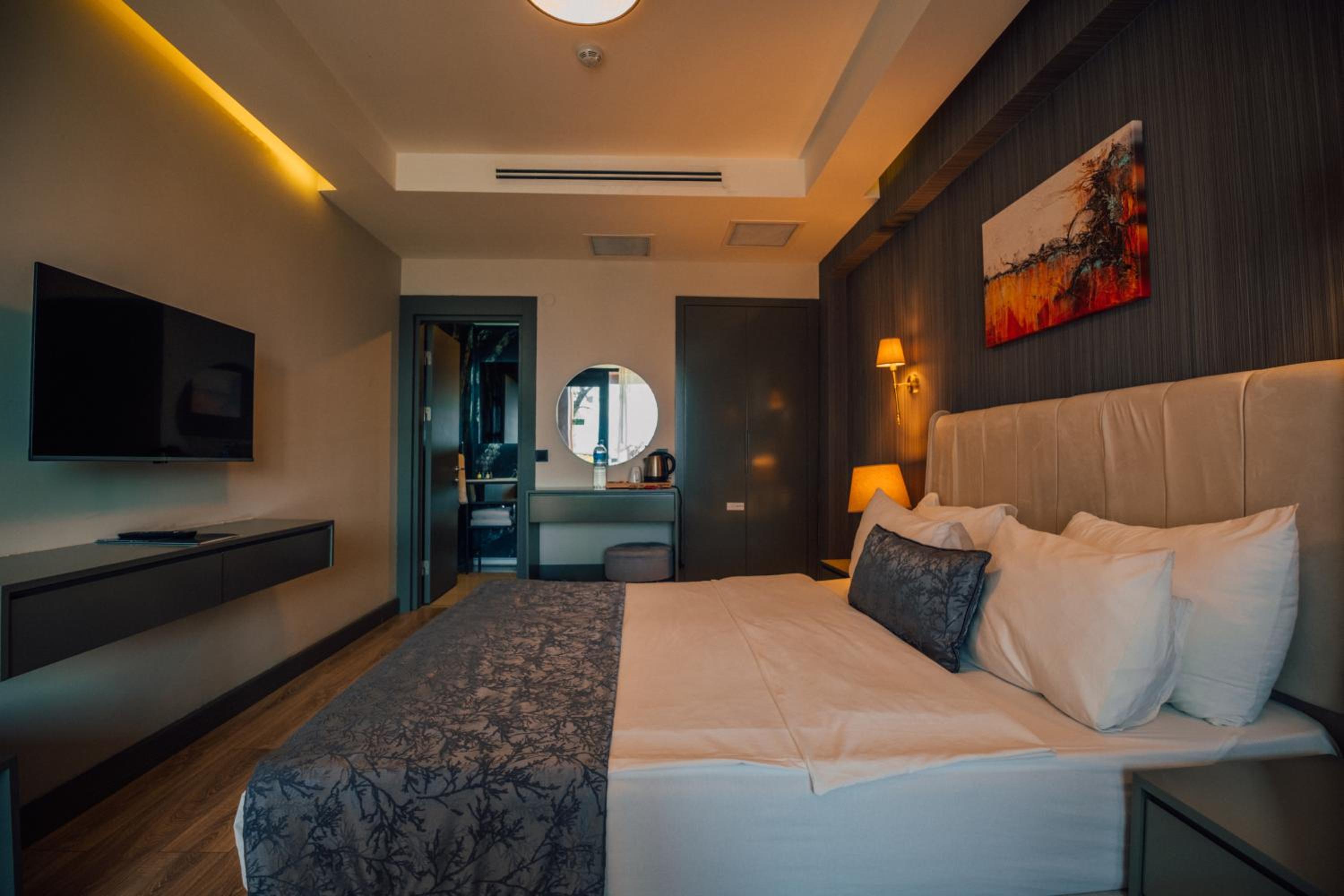 Deluxe Double Room with Balcony