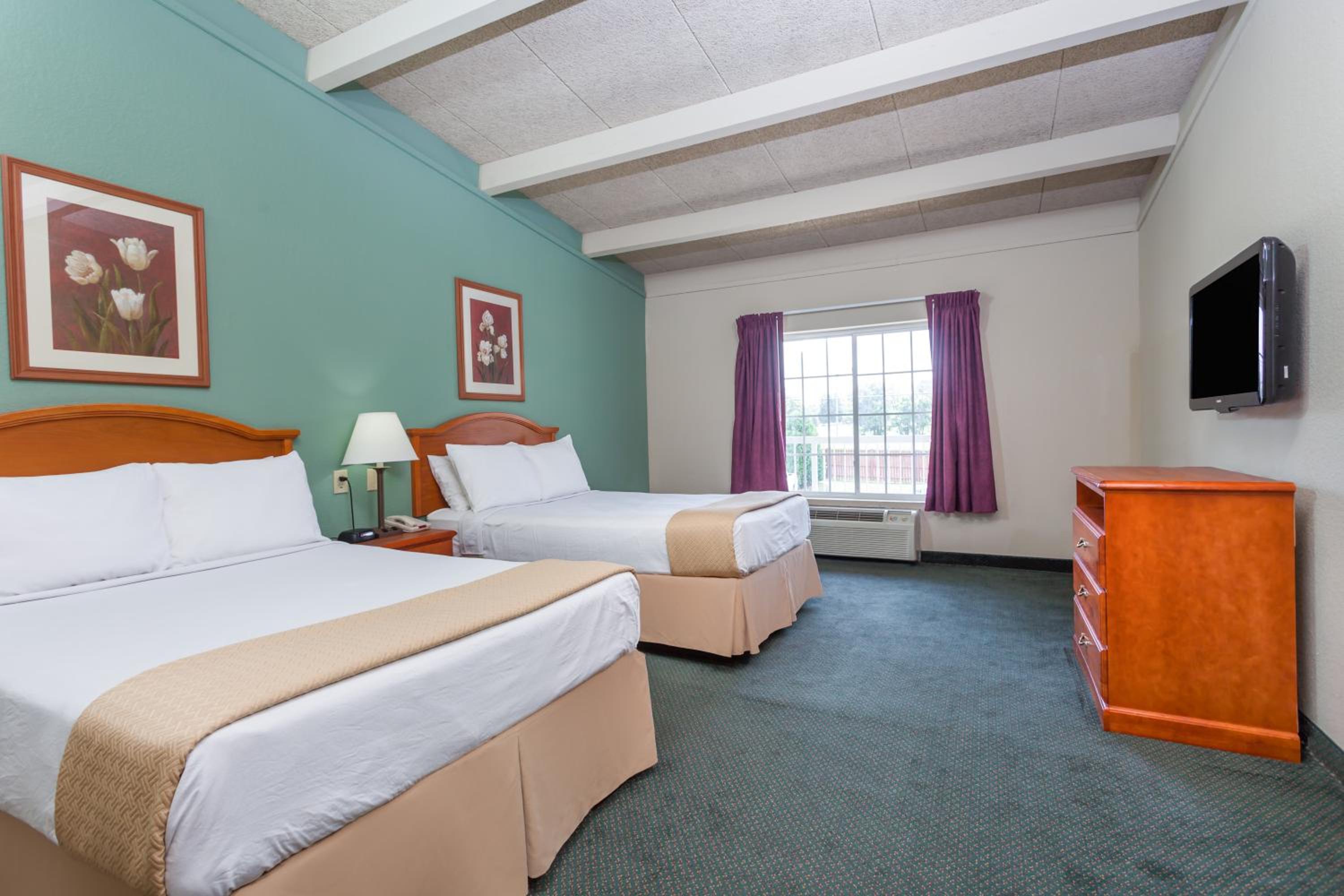 Double Room with Two Double Beds - Non-Smoking