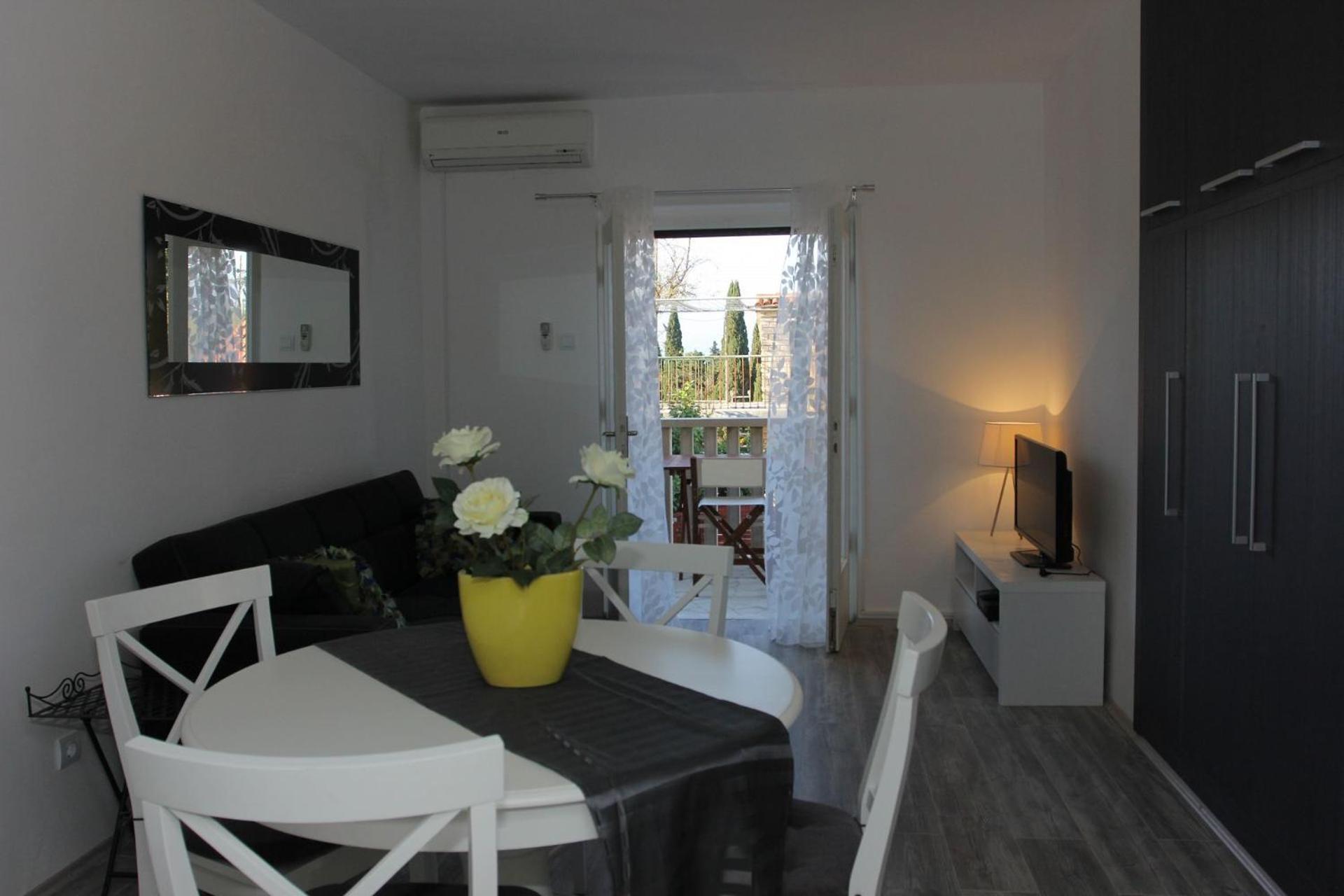 Five-Bedroom Holiday Home photo 1