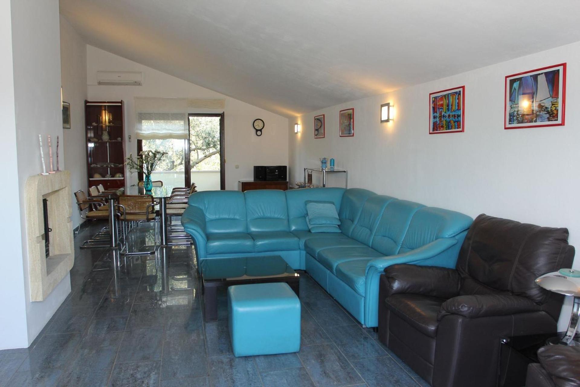 Five-Bedroom Holiday Home photo 3