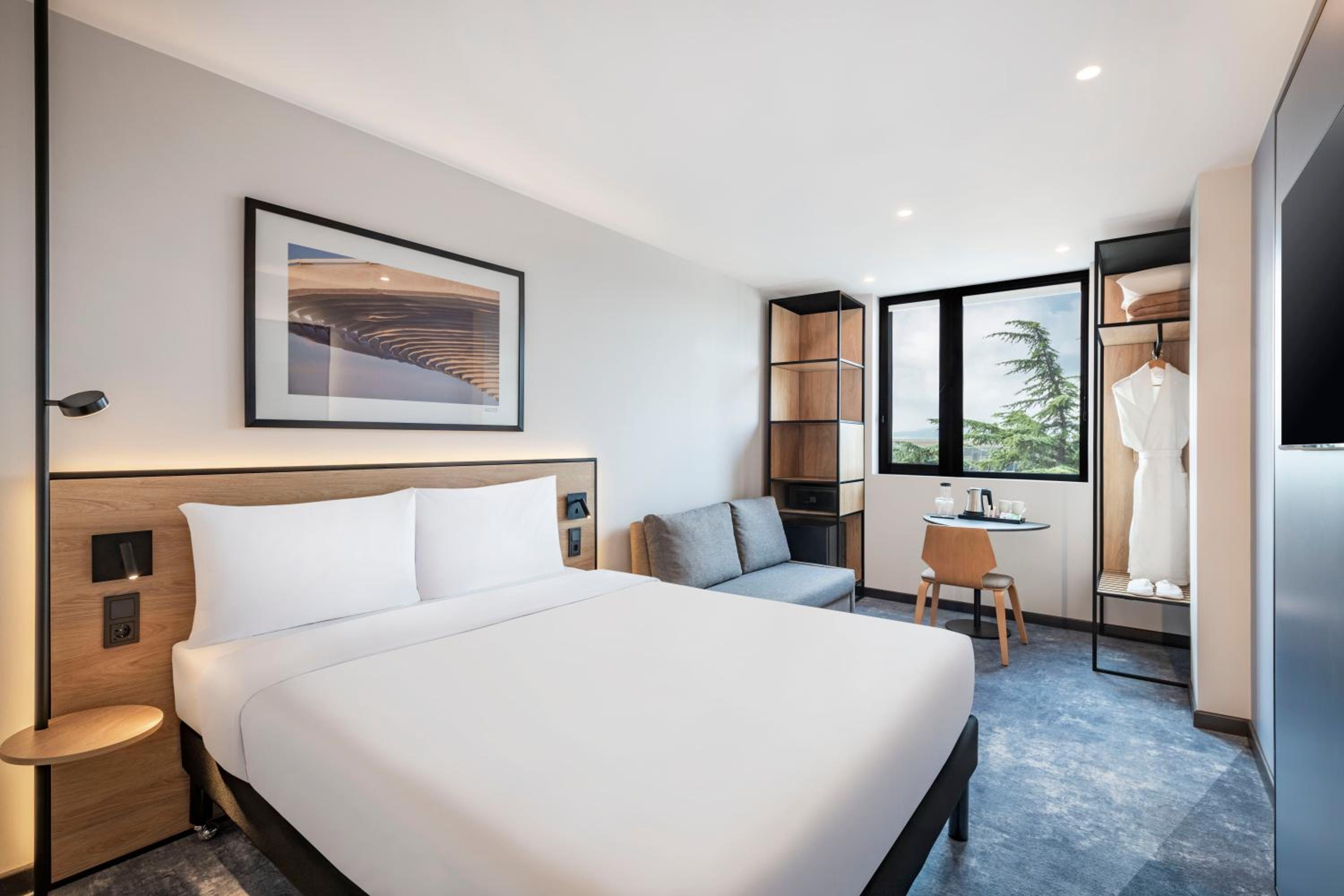 Superior Double Room with Sofa Bed photo 1