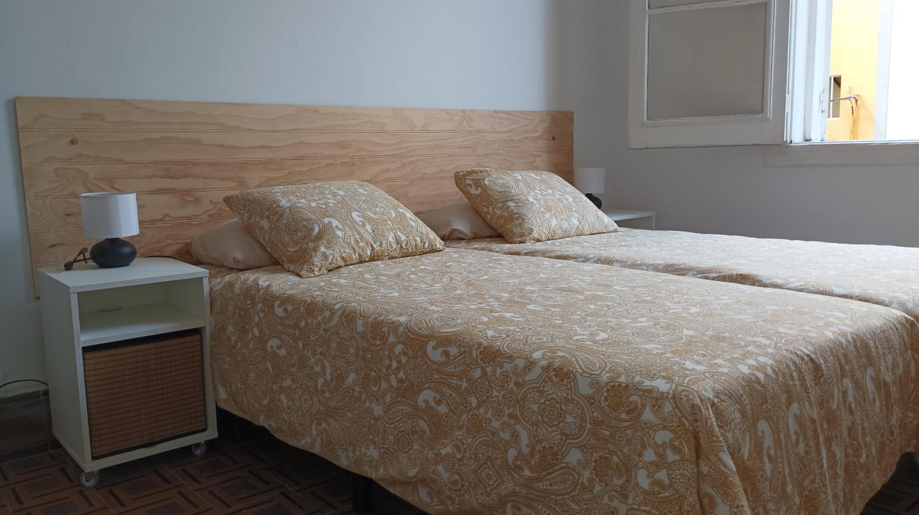 Habitación Estándar con Dos Camas Individuales
