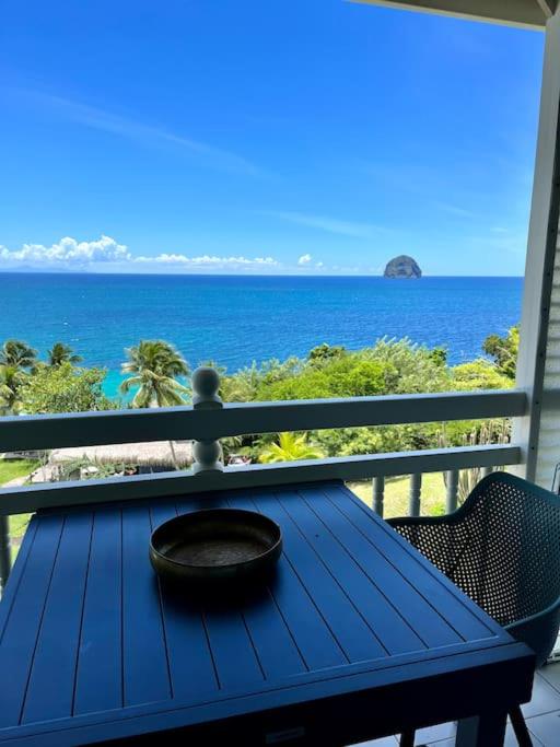 One-Bedroom Apartment with Sea View photo 1