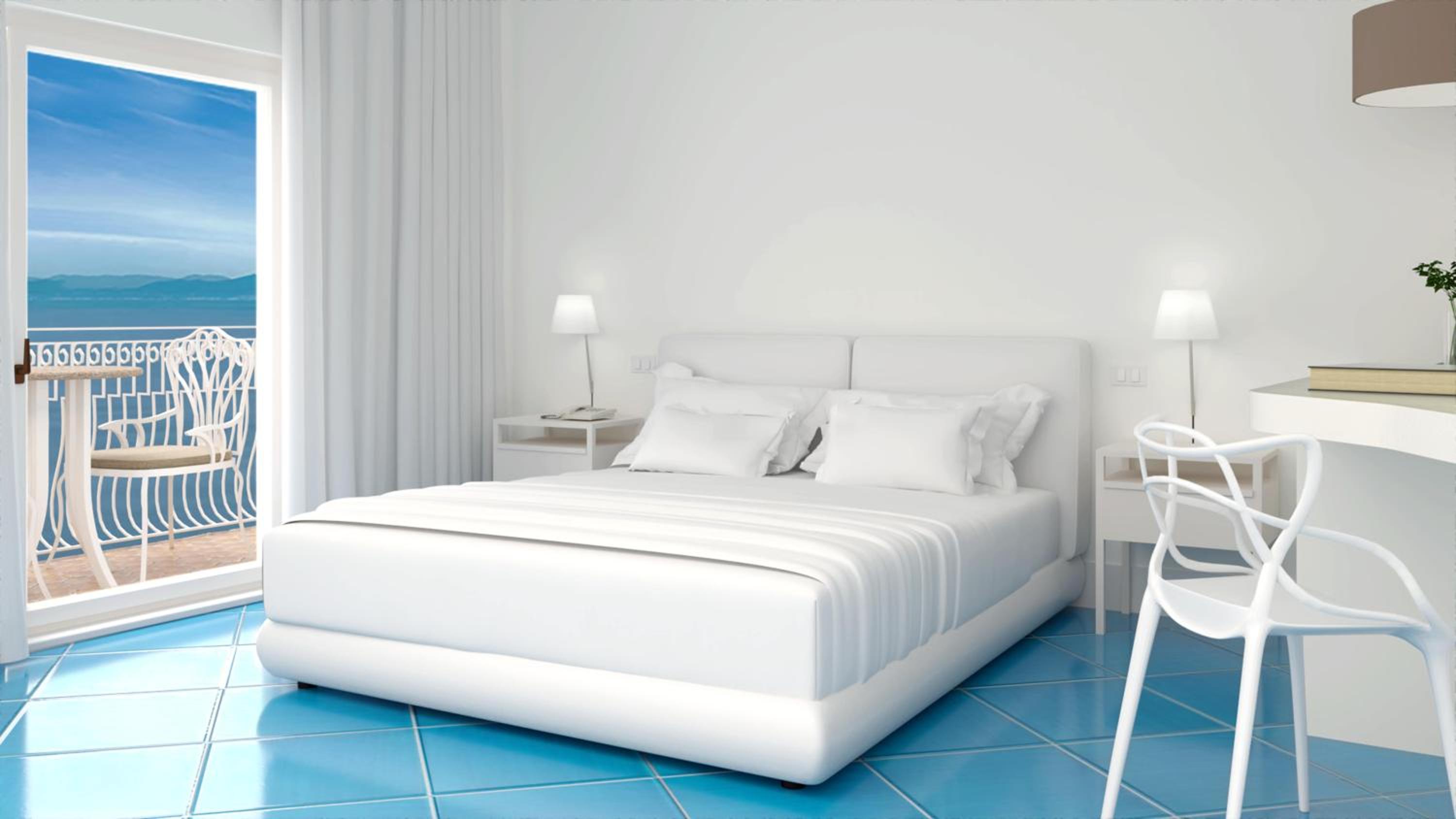 Classic Double Room with Balcony and Sea View - Photo 1