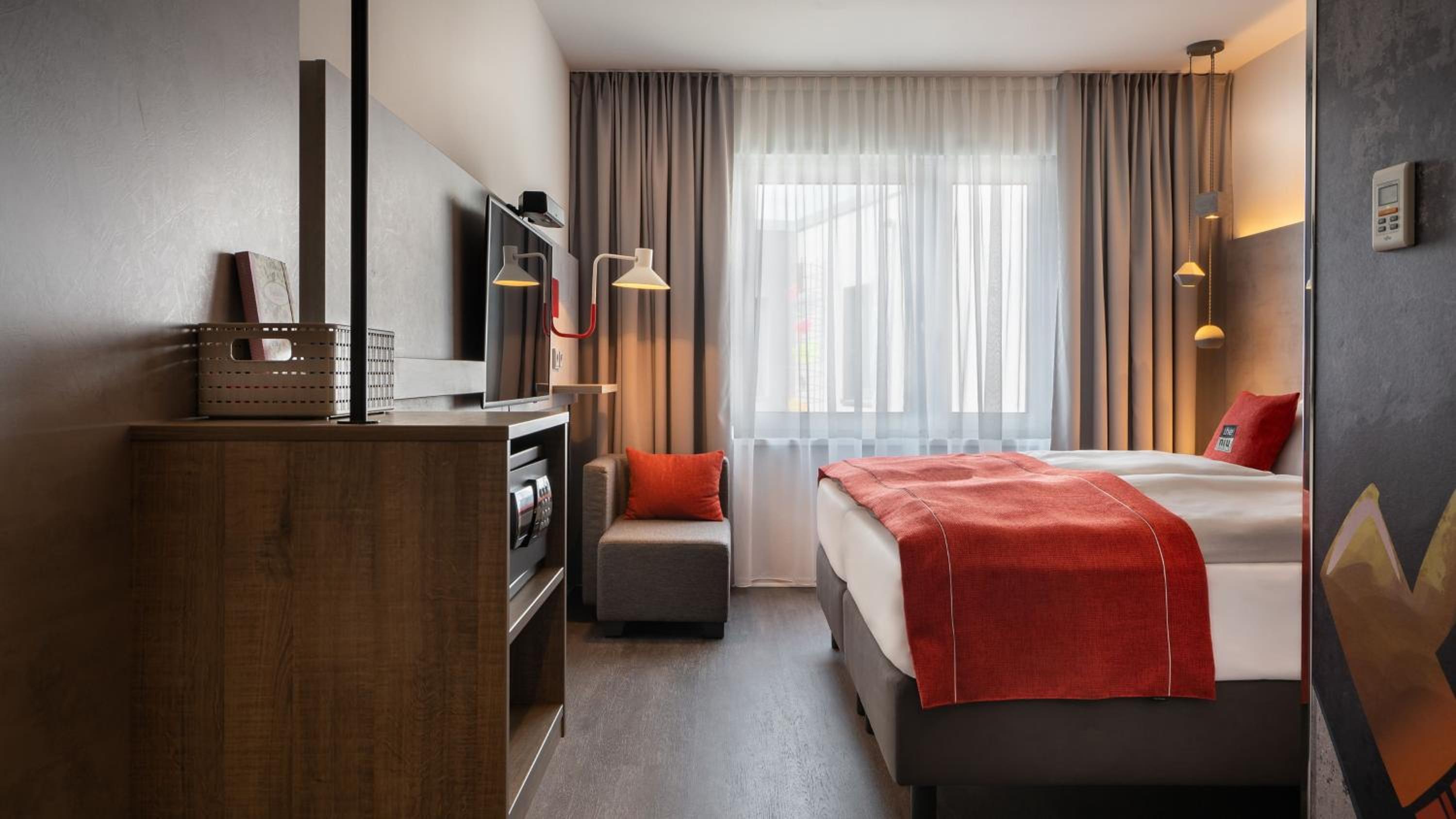 Premium Queen Room - Photo 2