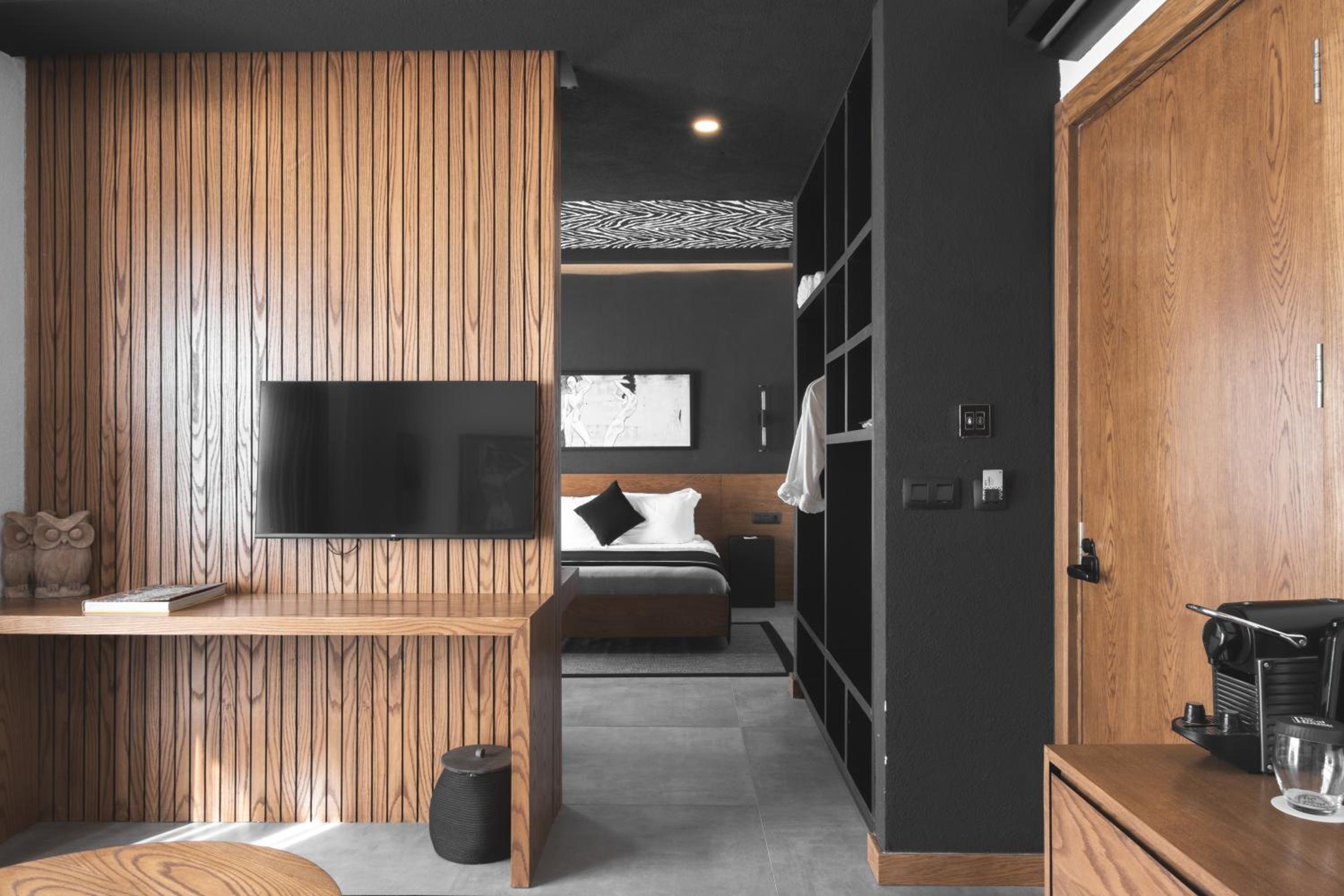 Suite - Photo 4