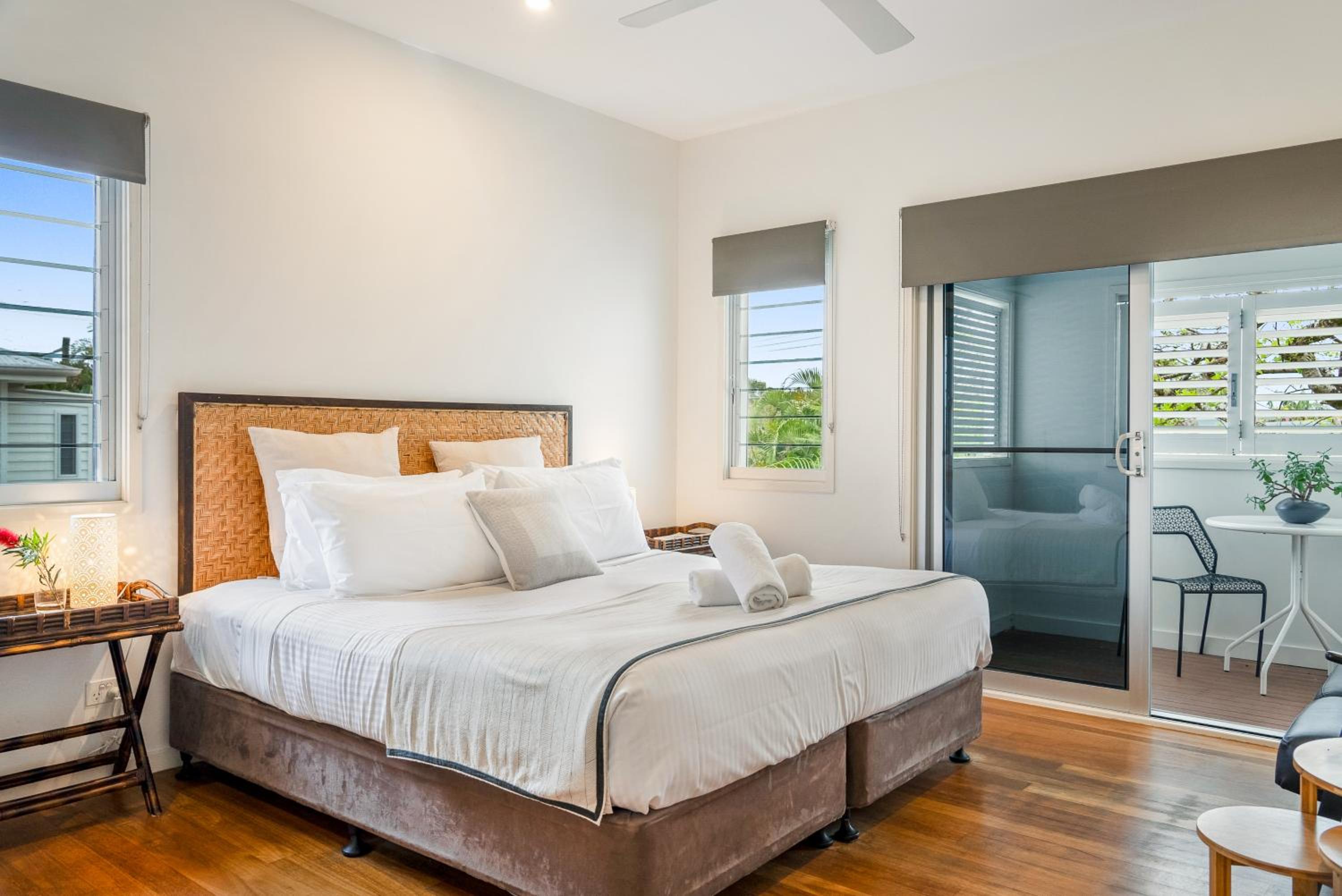 Deluxe King Suite photo 2