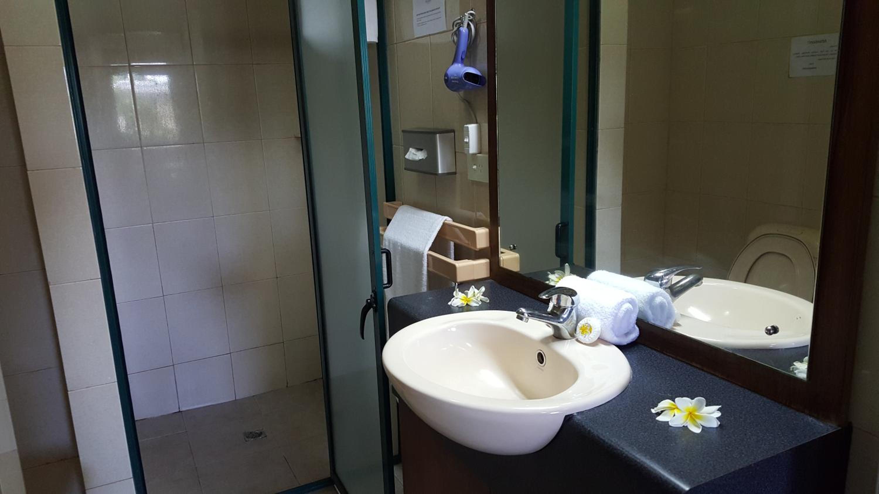 Deluxe Poolside Room photo 4