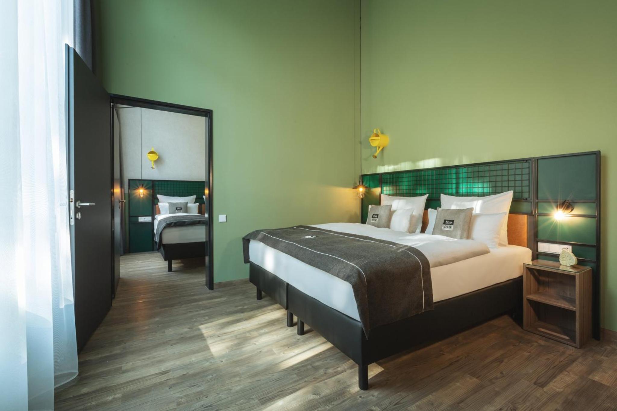 Standard Queen Room - Photo 5
