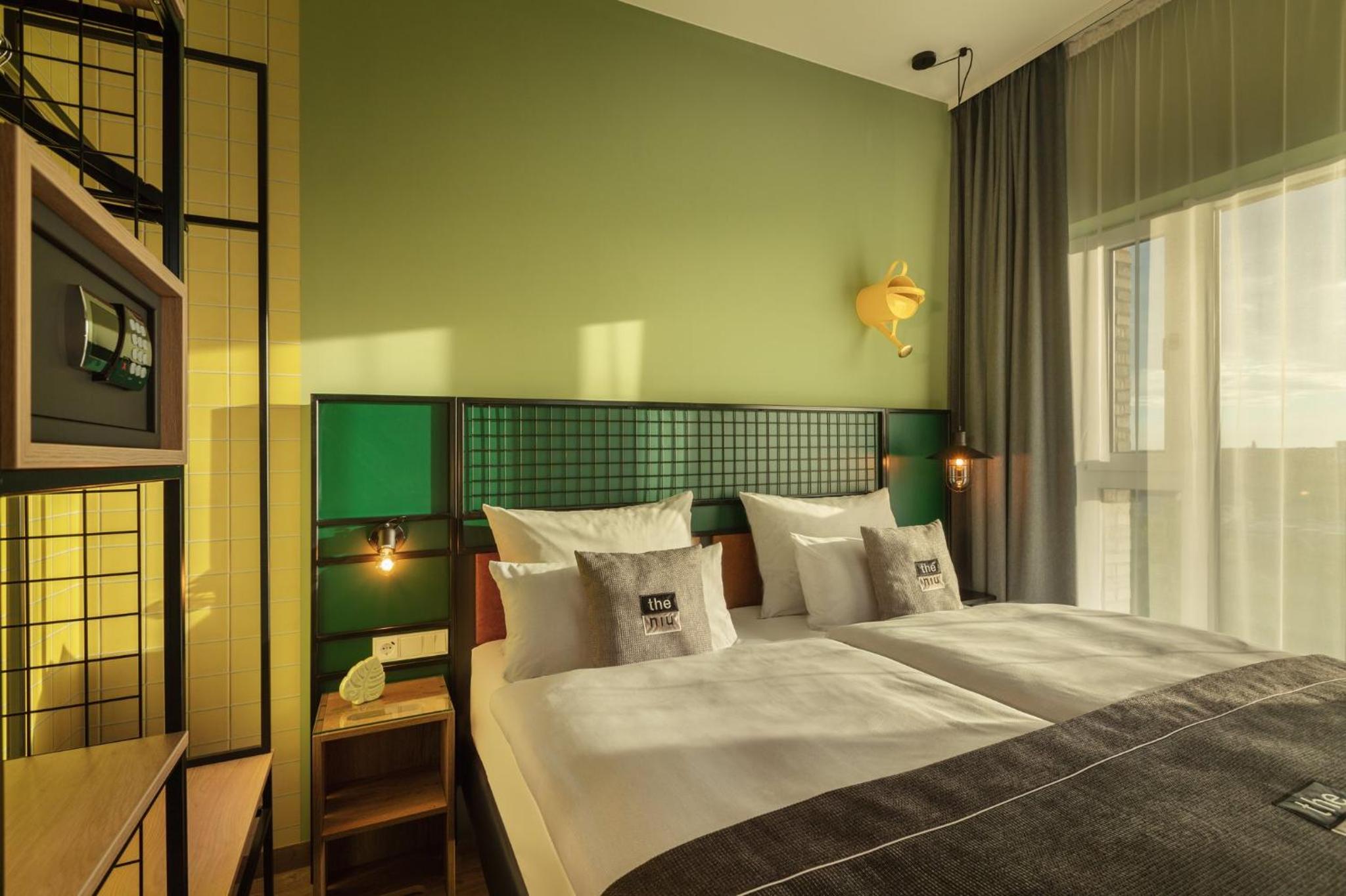 Standard Queen Room - Photo 1