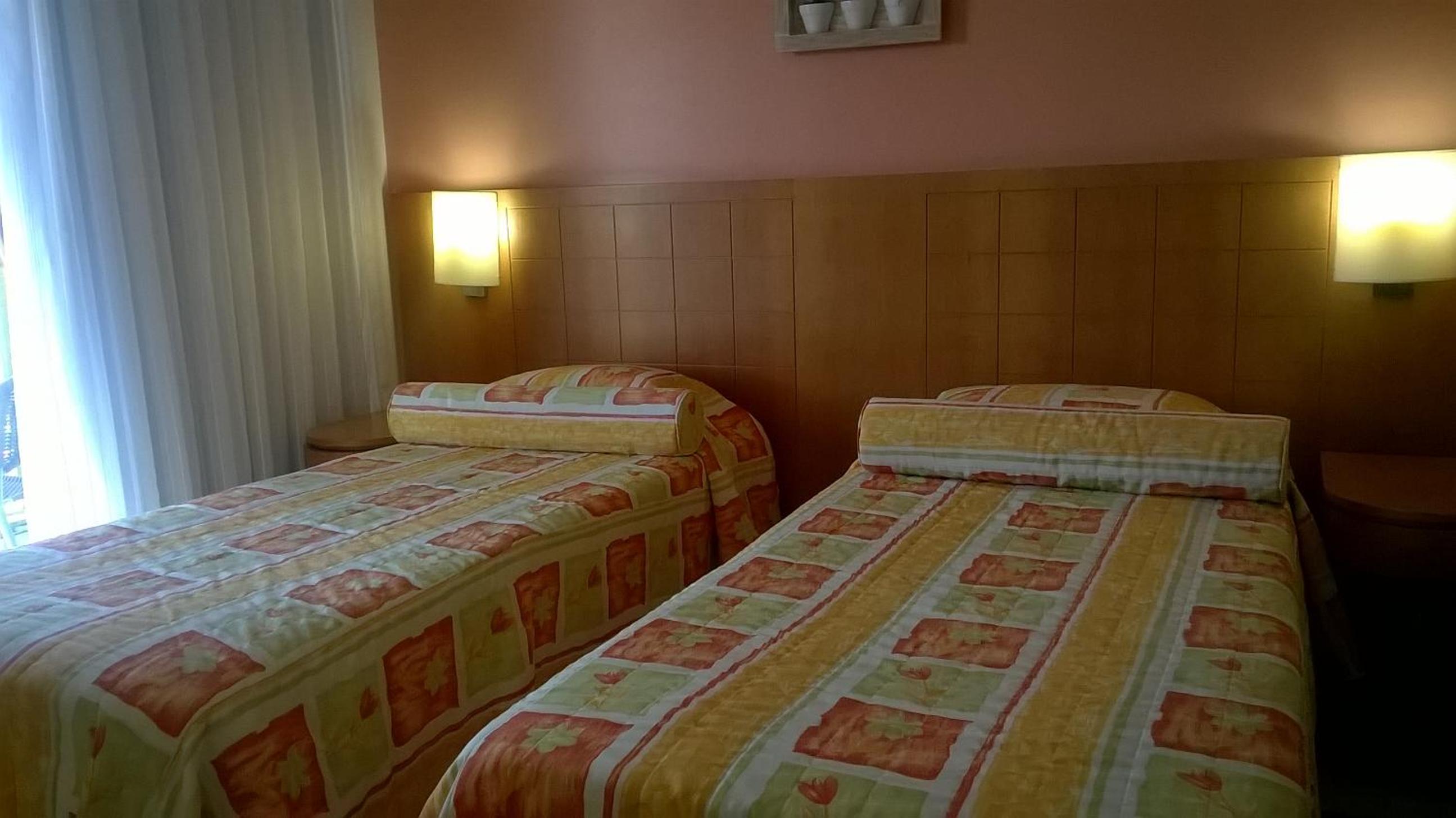 Standard Double or Twin Room photo 2
