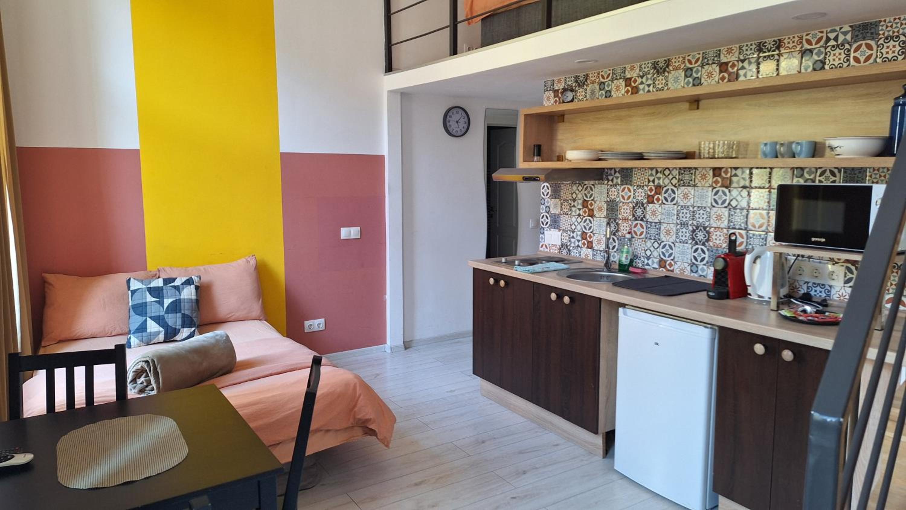 Standard Apartment - Photo 2