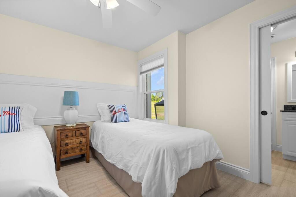 Two-Bedroom House photo 3