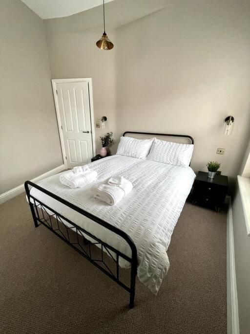 Two-Bedroom House photo 3