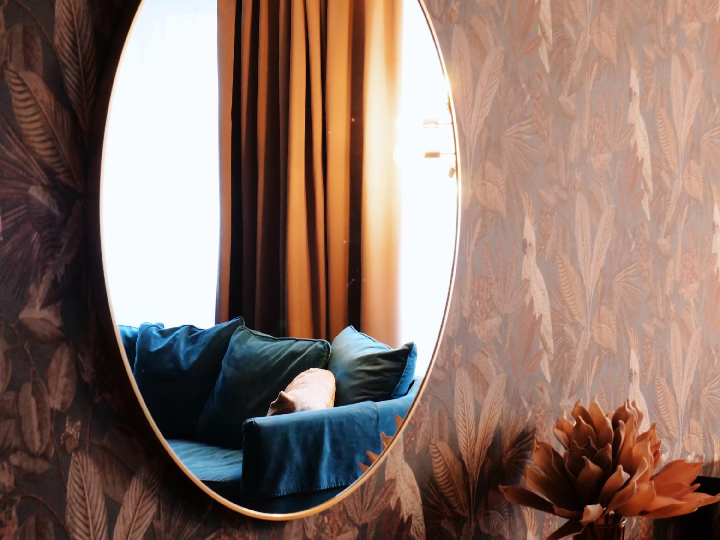 Suite - Photo 2