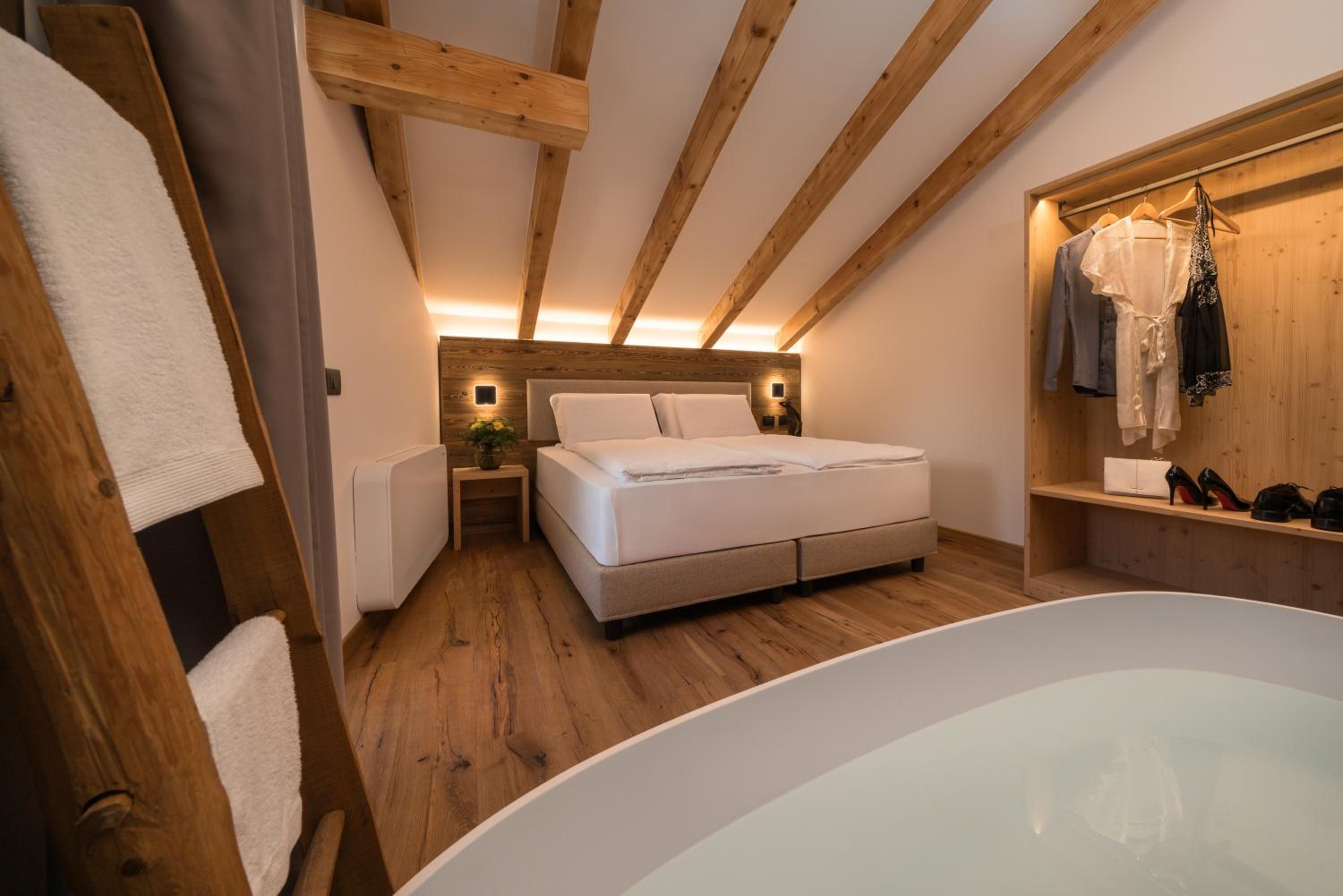 Deluxe Junior Suite photo 1